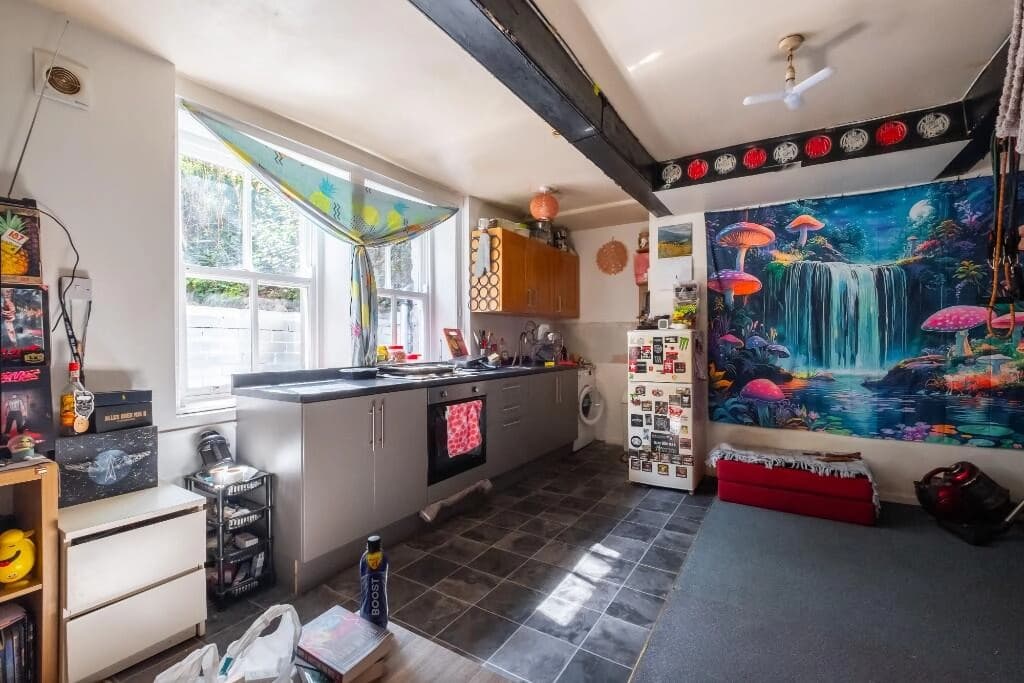 property photo 38 of 40