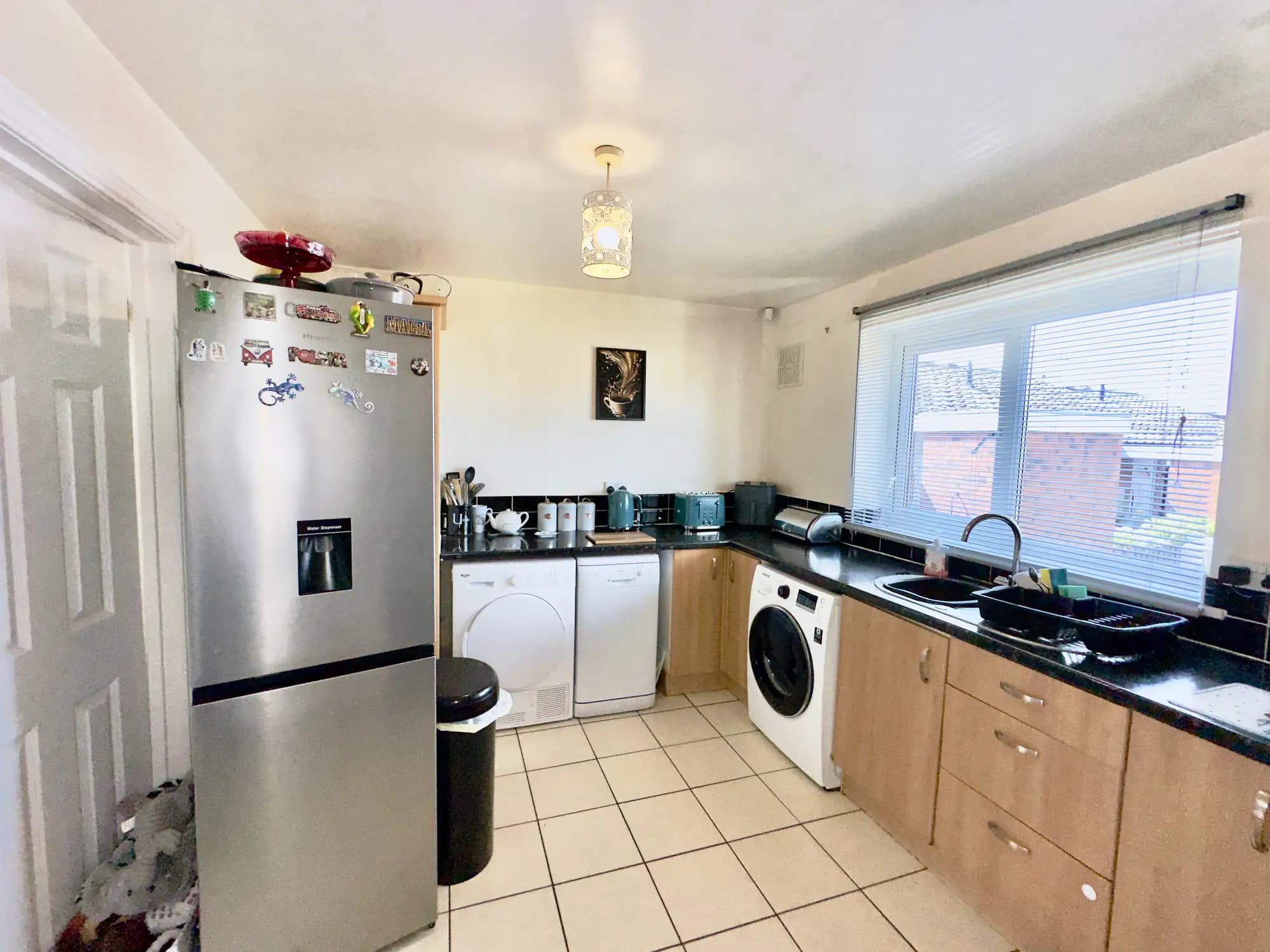 property photo 5 of 17
