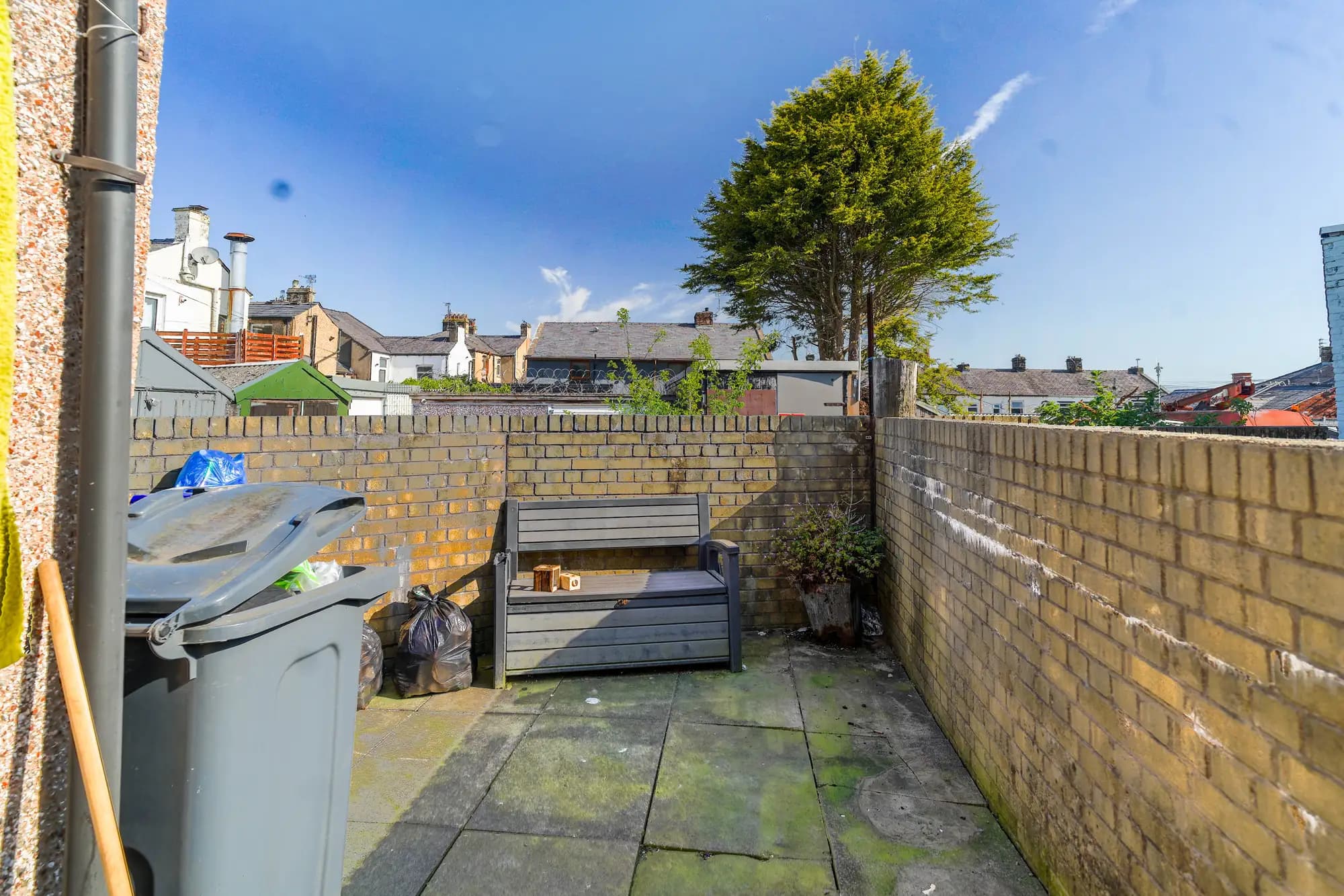 property photo 15 of 16