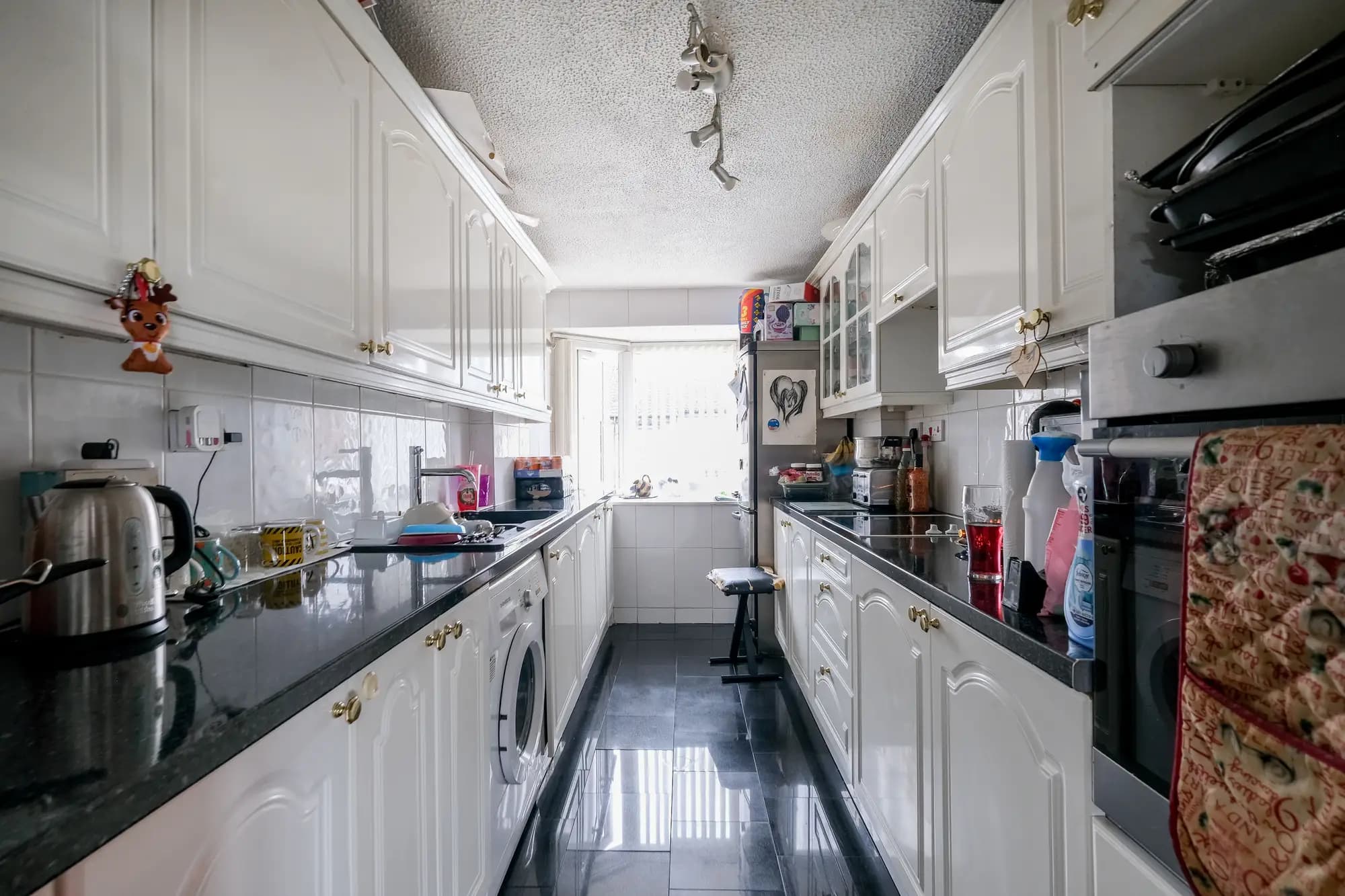 property photo 5 of 19