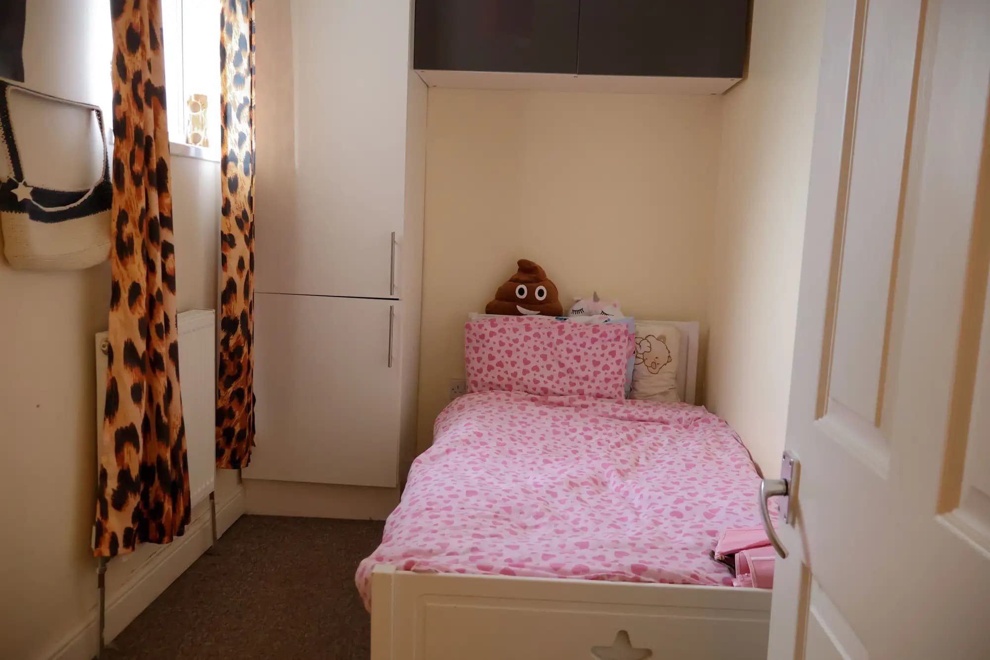 property photo 16 of 34