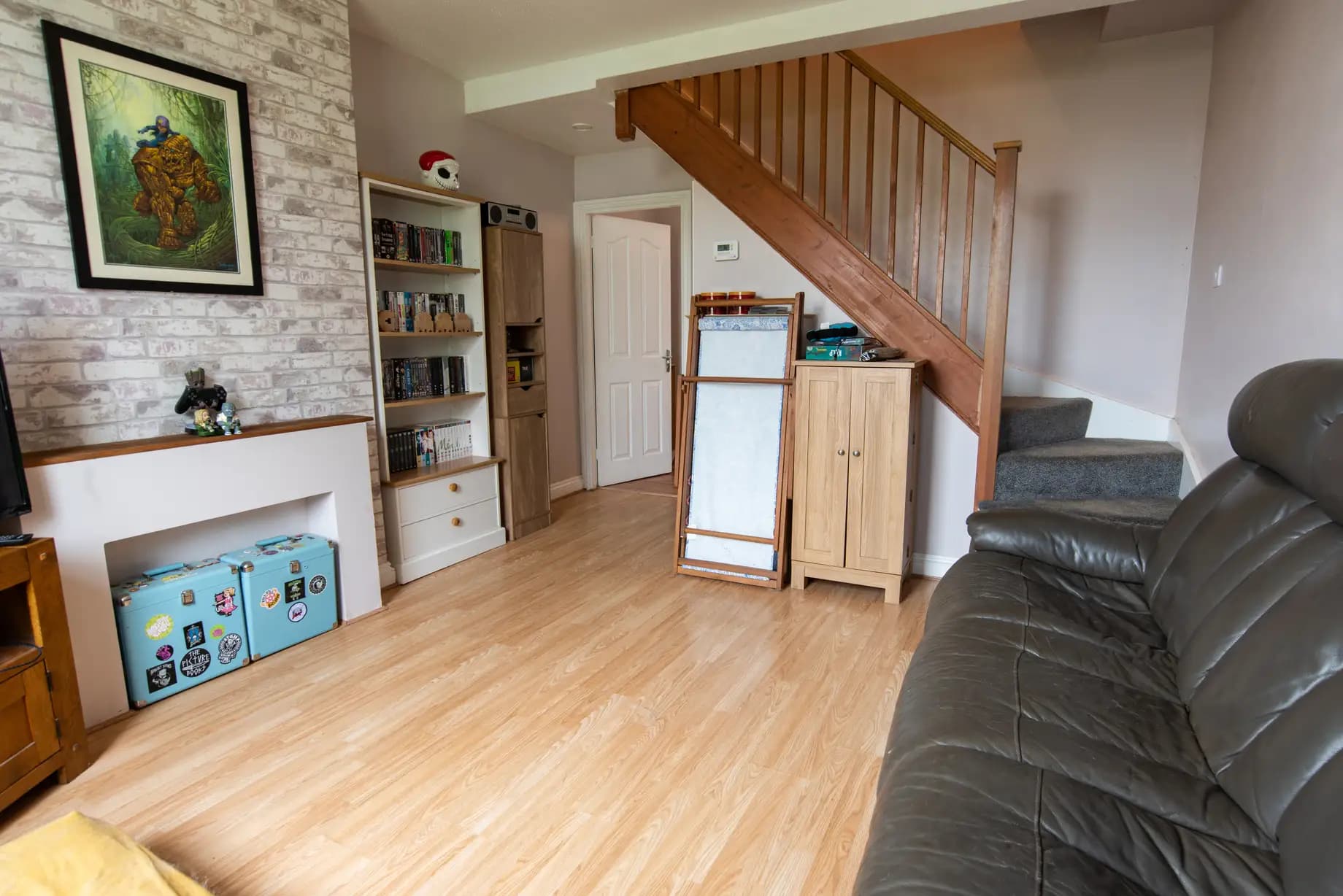 property photo 4 of 17