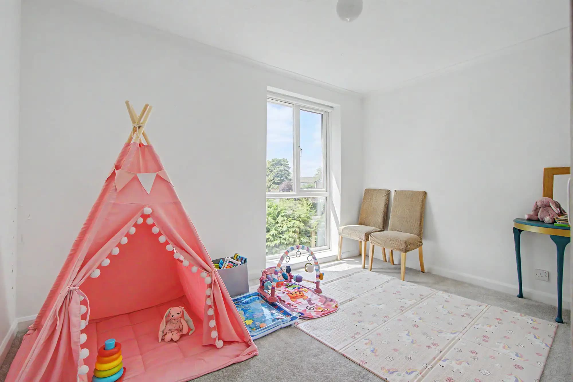 property photo 15 of 18