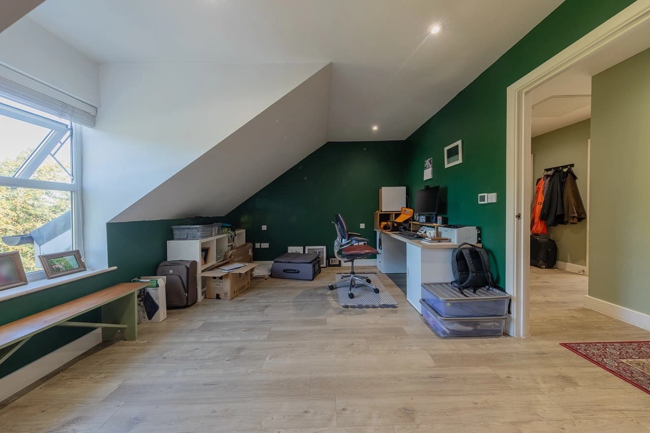 property photo 17 of 23