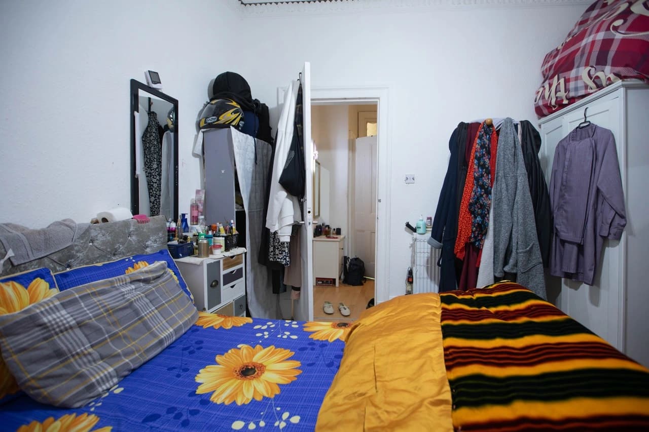 property photo 11 of 17