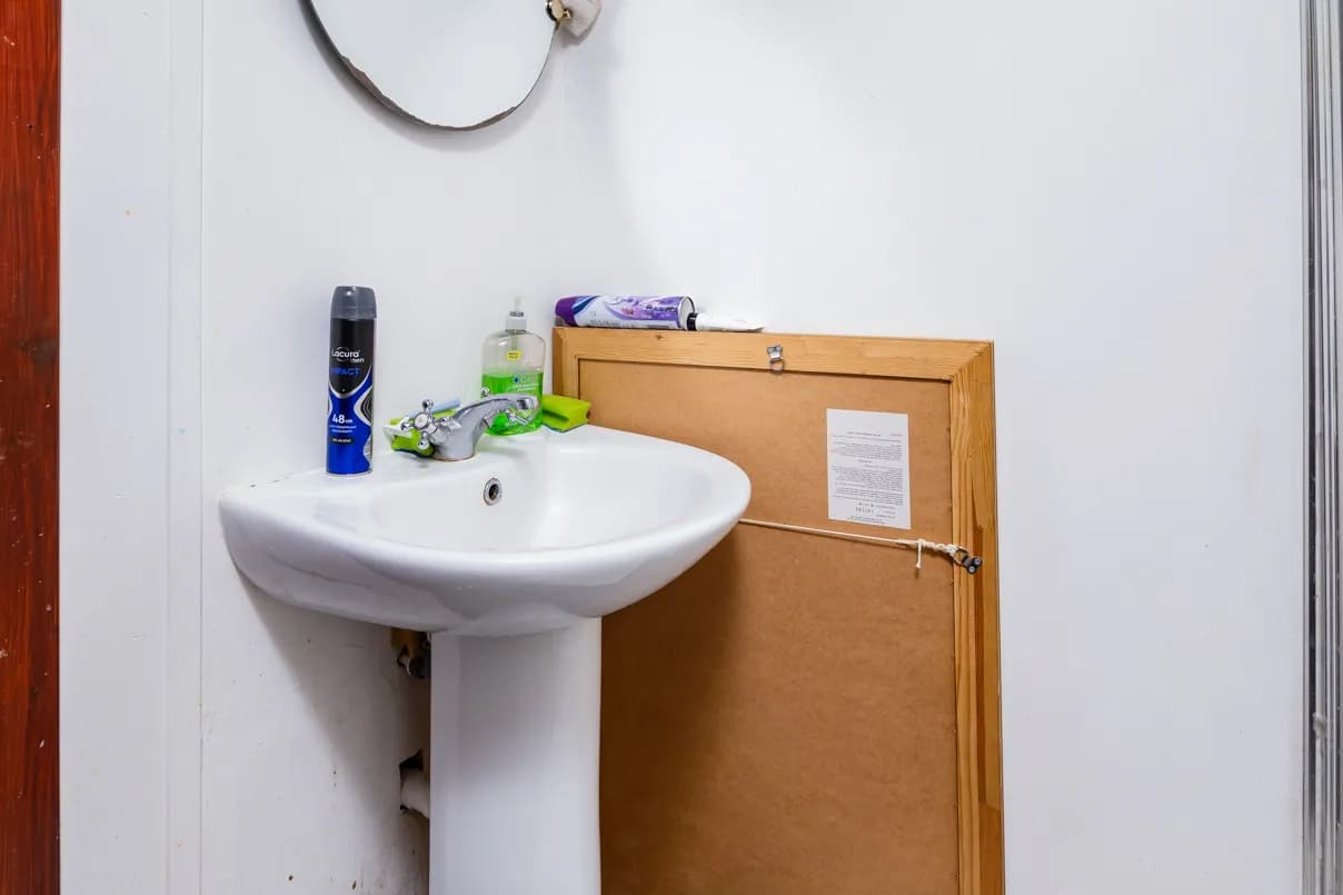 property photo 6 of 80