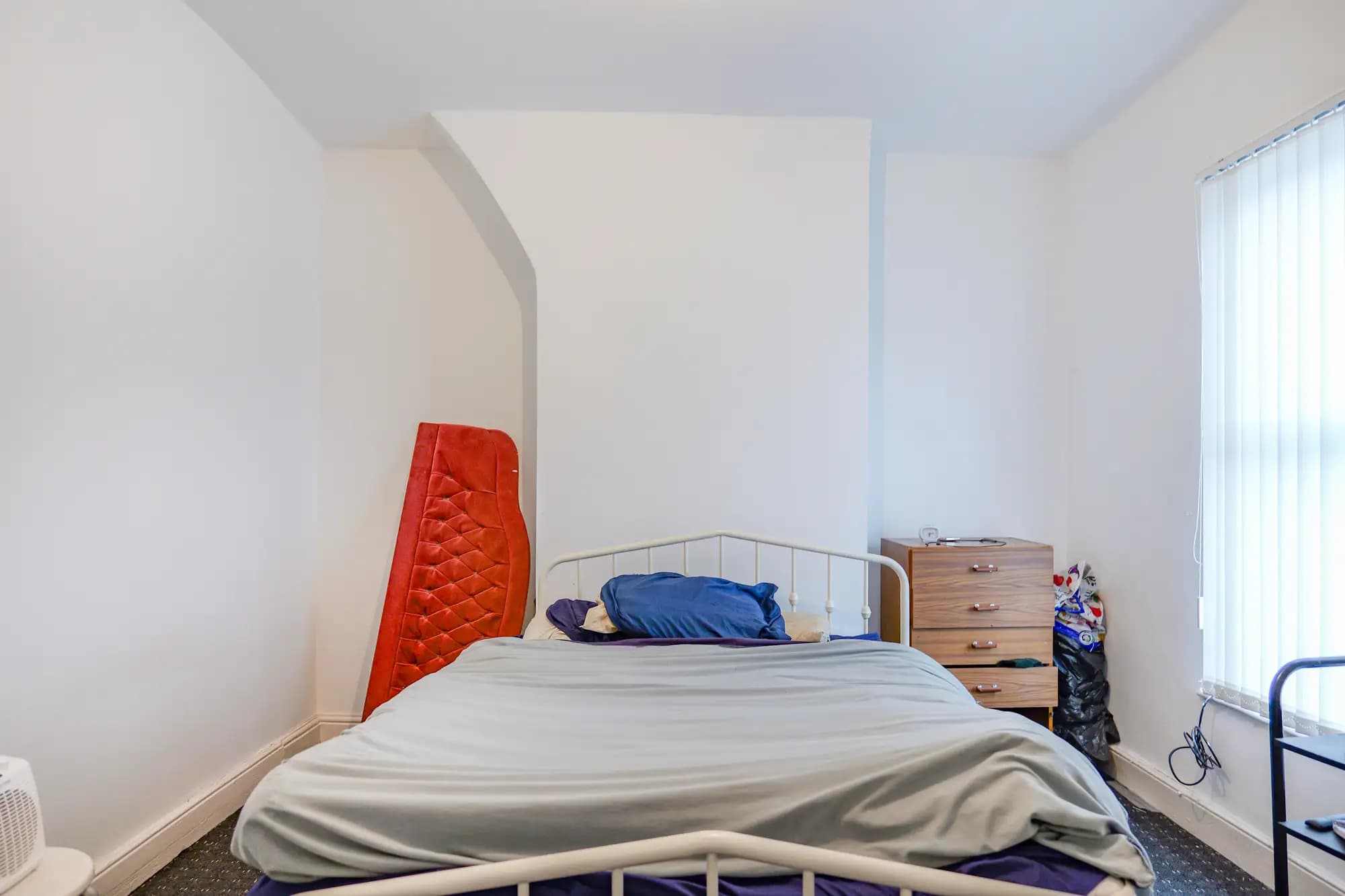 property photo 8 of 14