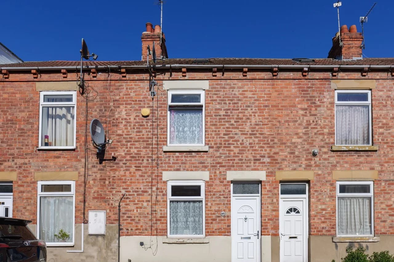 property photo 1 of 16