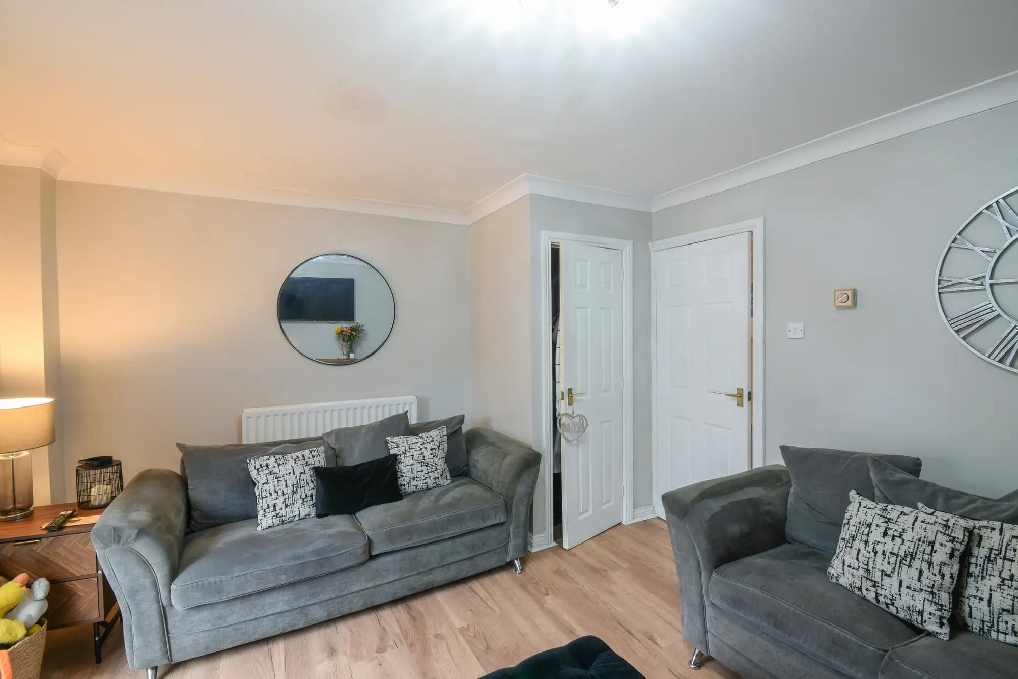 property photo 4 of 15