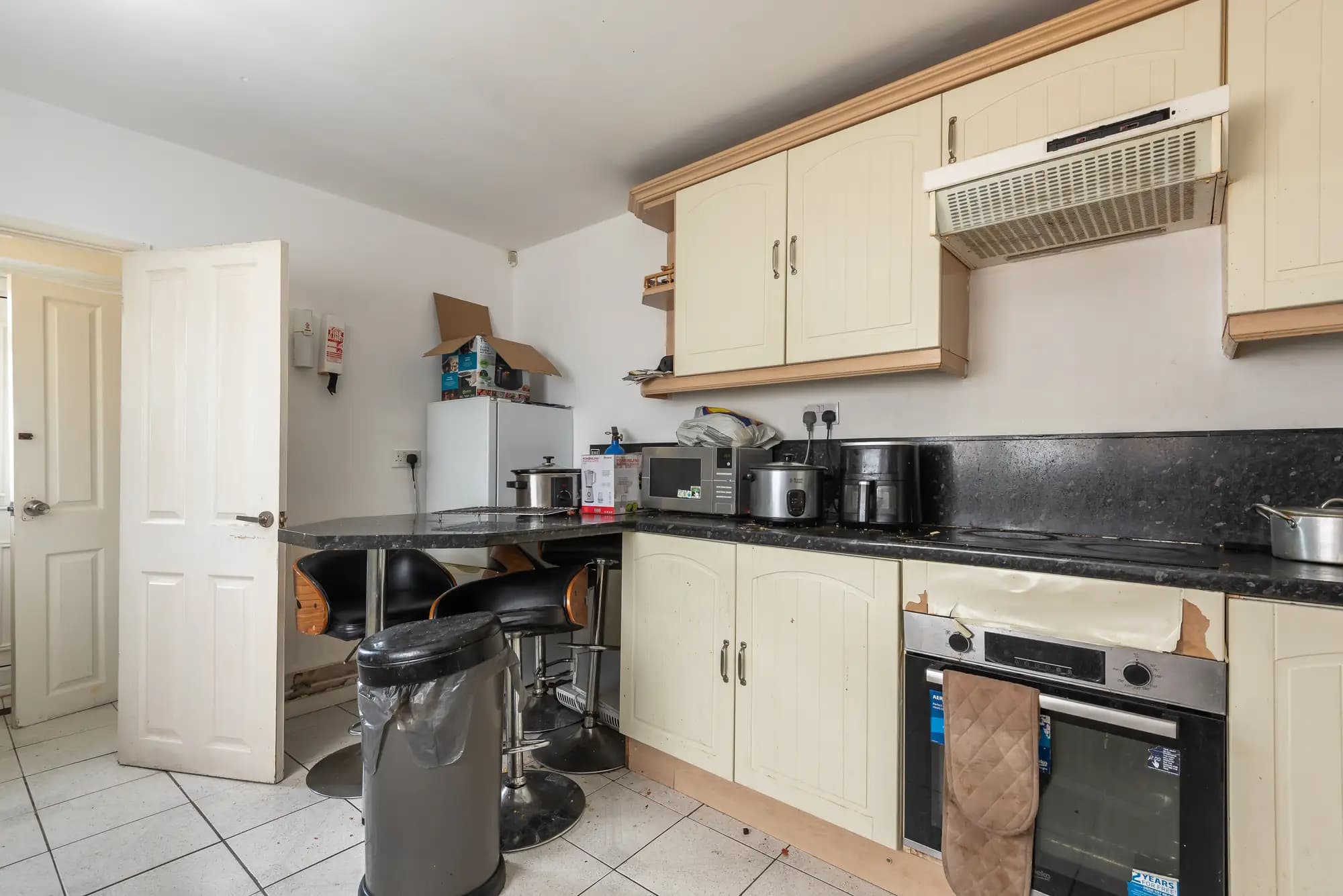 property photo 6 of 23
