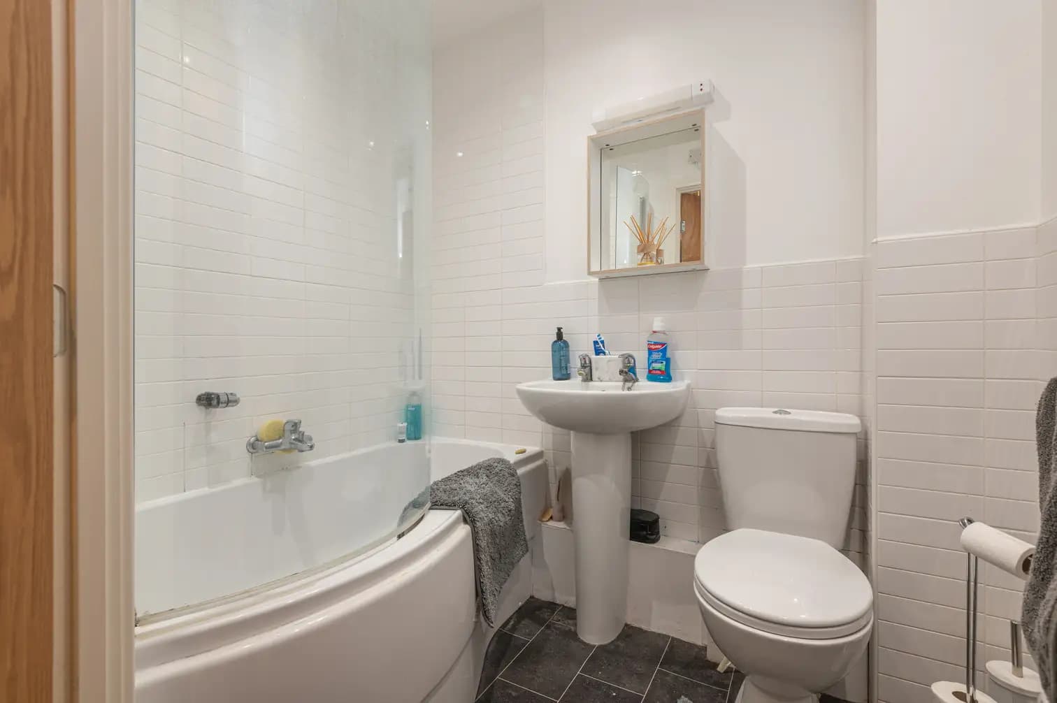 property photo 9 of 21