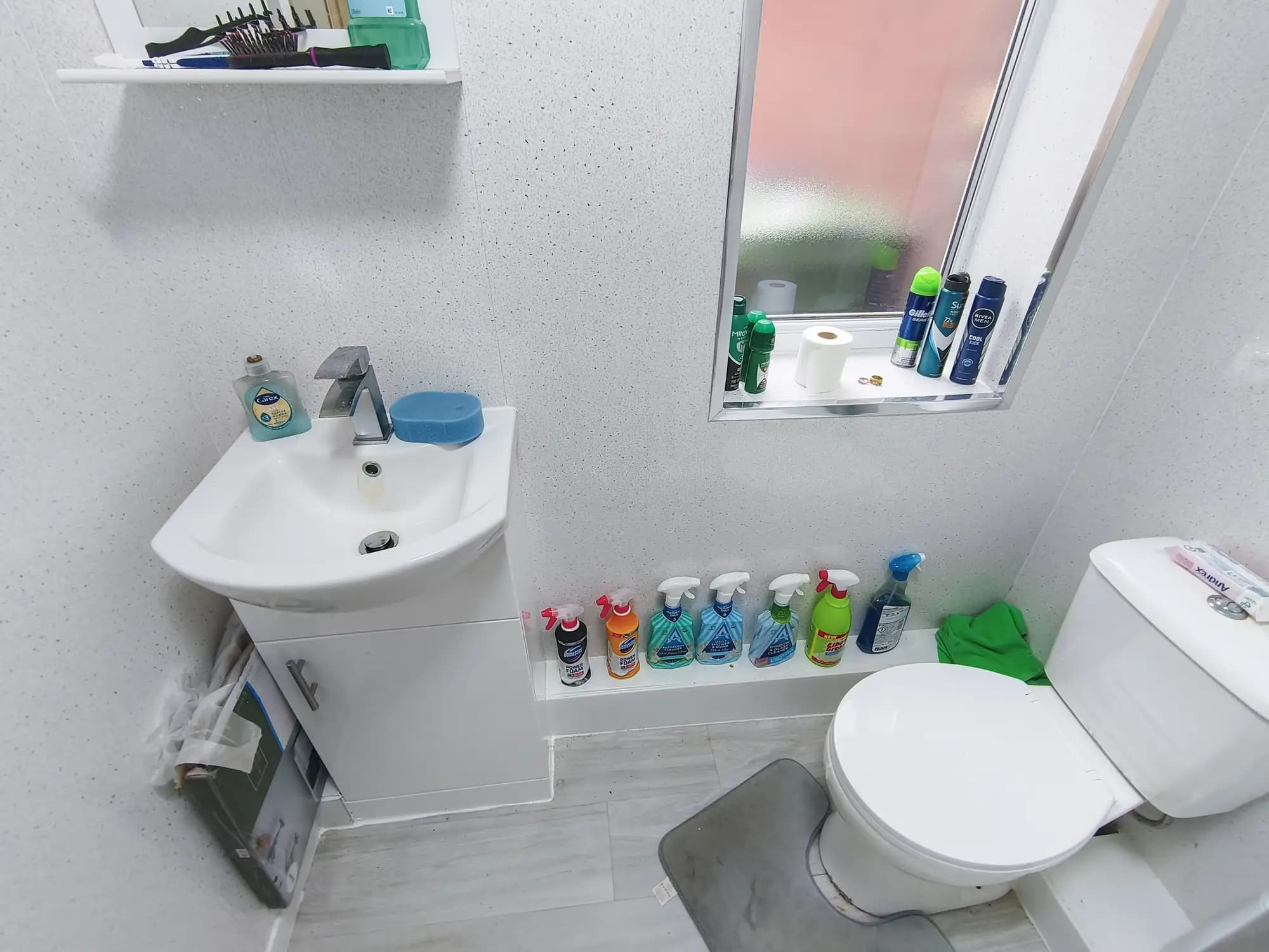 property photo 6 of 13