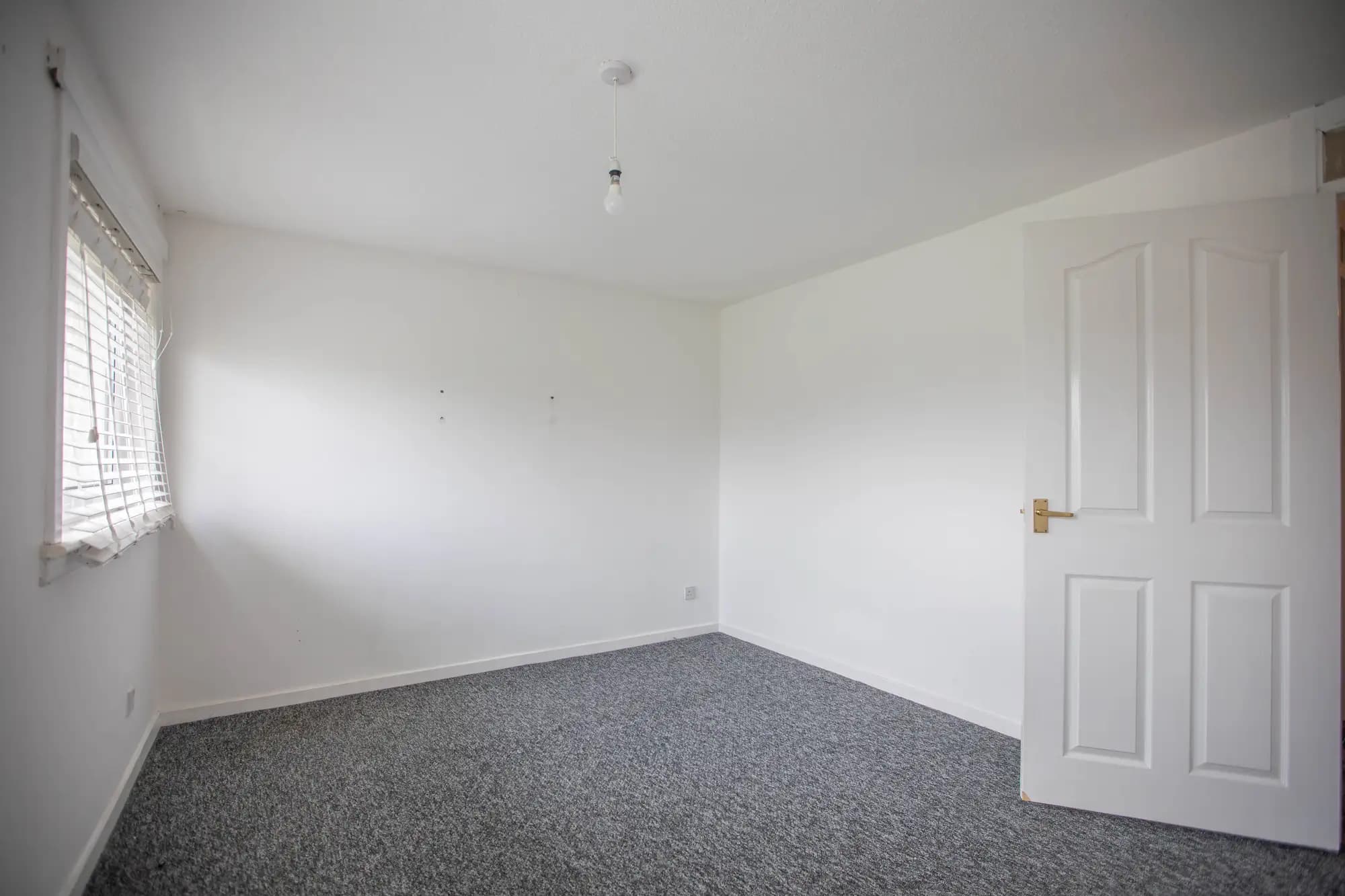 property photo 15 of 26