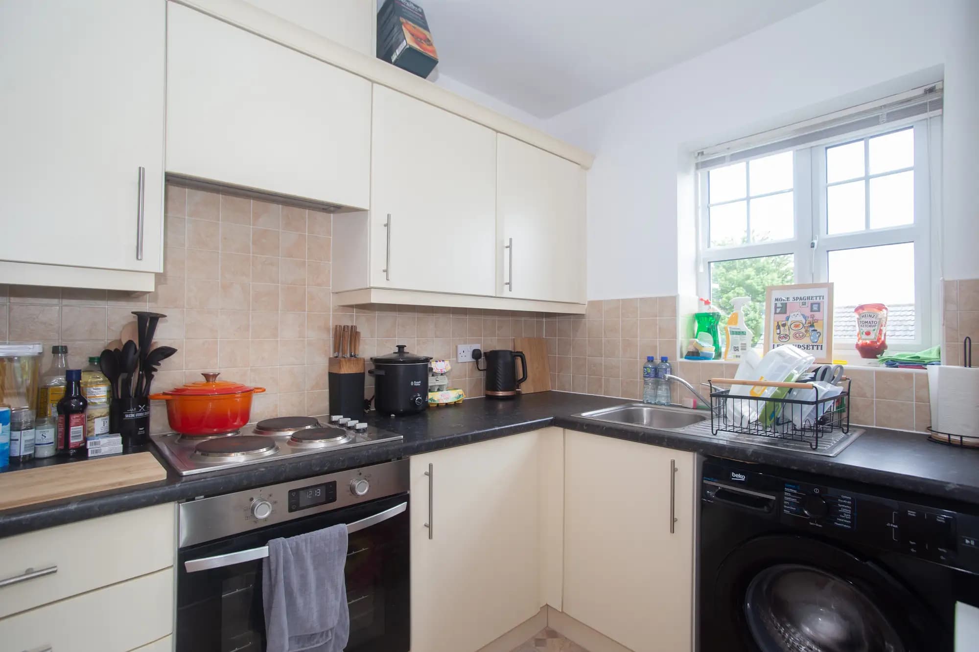 property photo 5 of 15