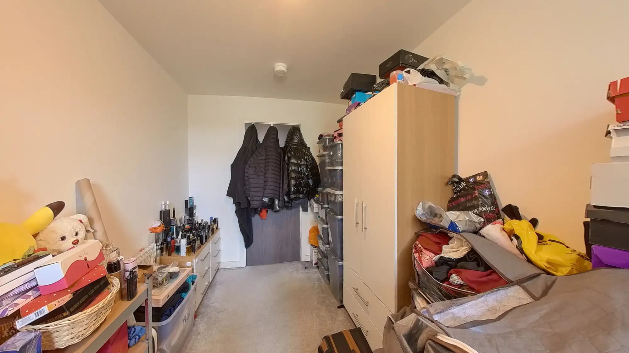 property photo 16 of 27
