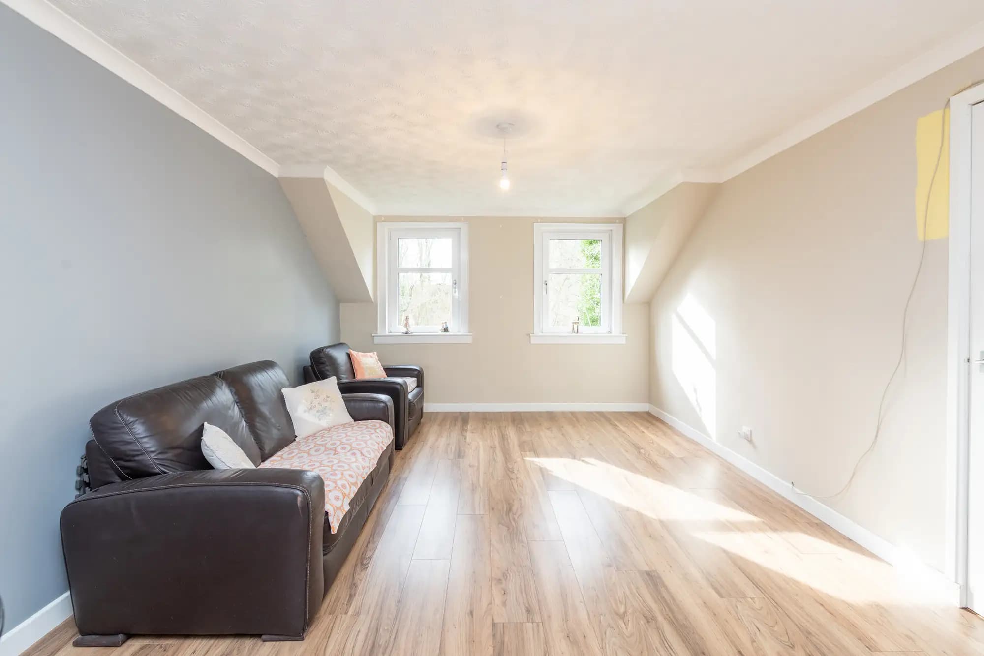 property photo 4 of 24