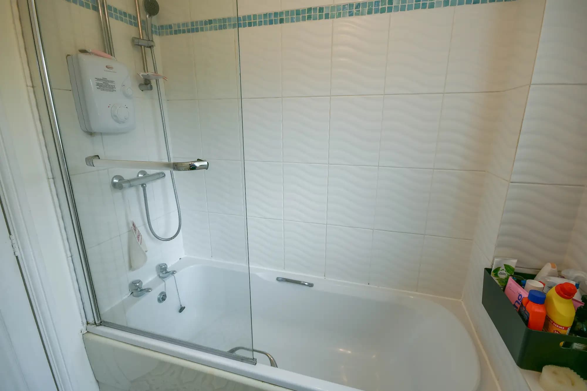 property photo 8 of 18