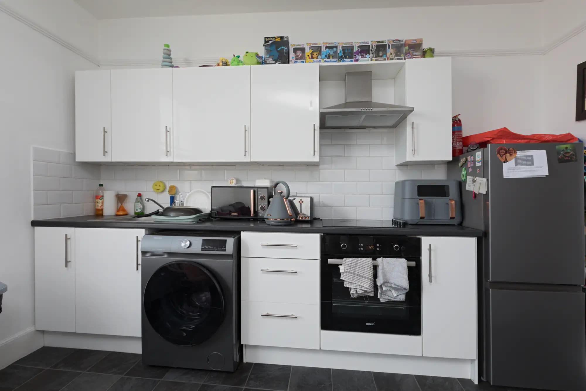 property photo 6 of 23