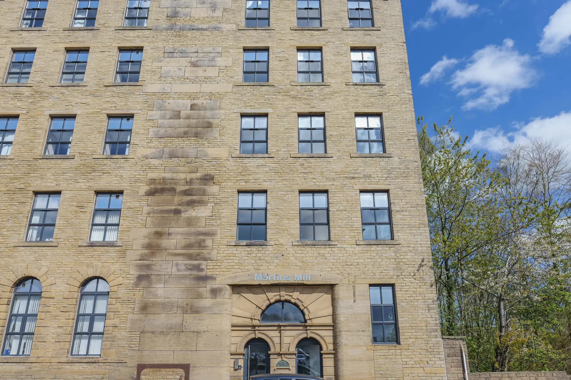 property photo 16 of 17