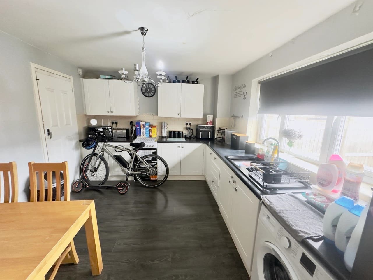 property photo 6 of 20