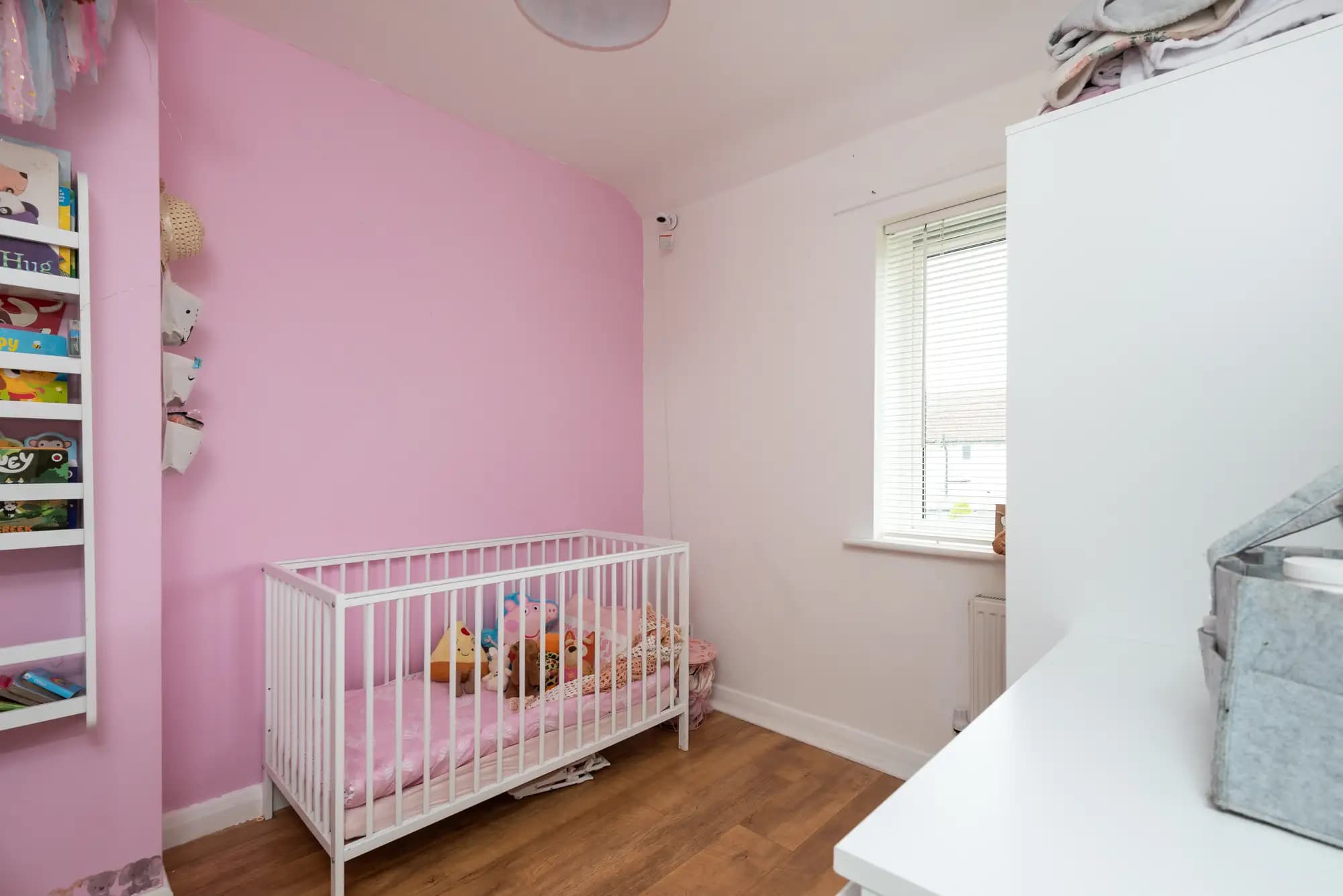 property photo 11 of 27