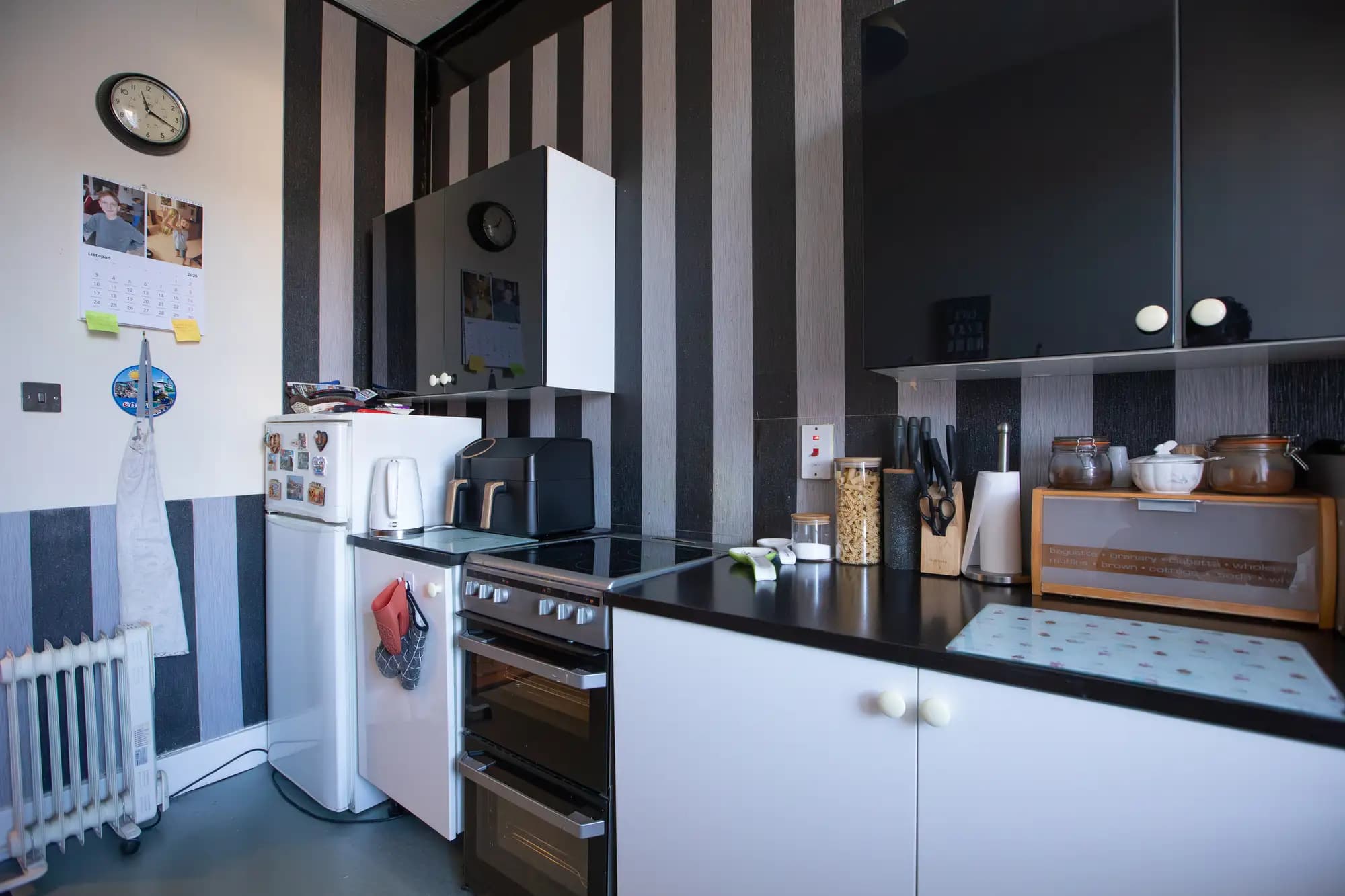 property photo 10 of 30