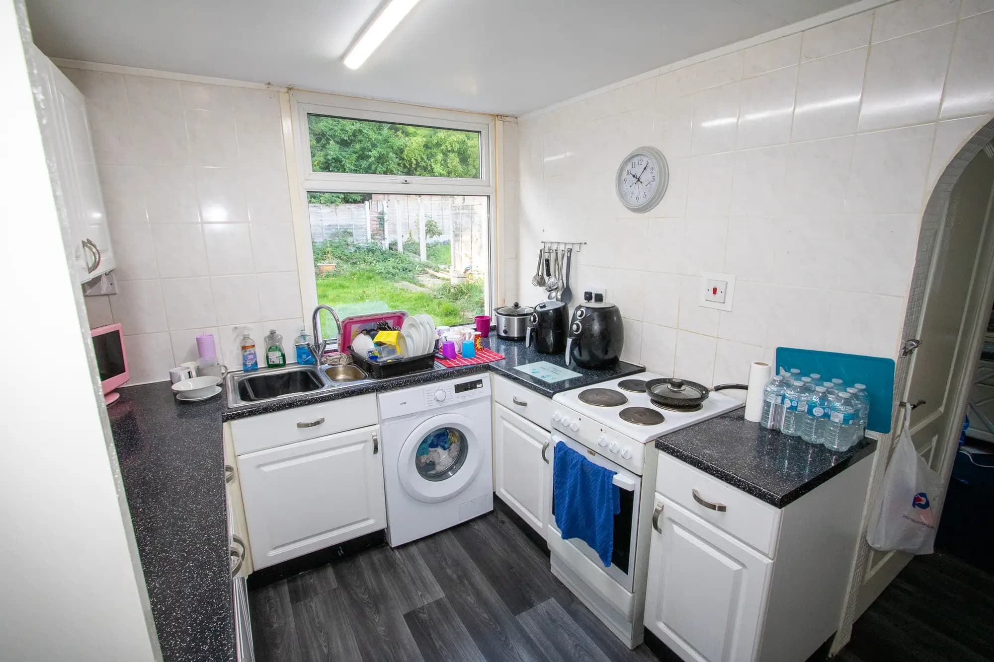 property photo 5 of 19