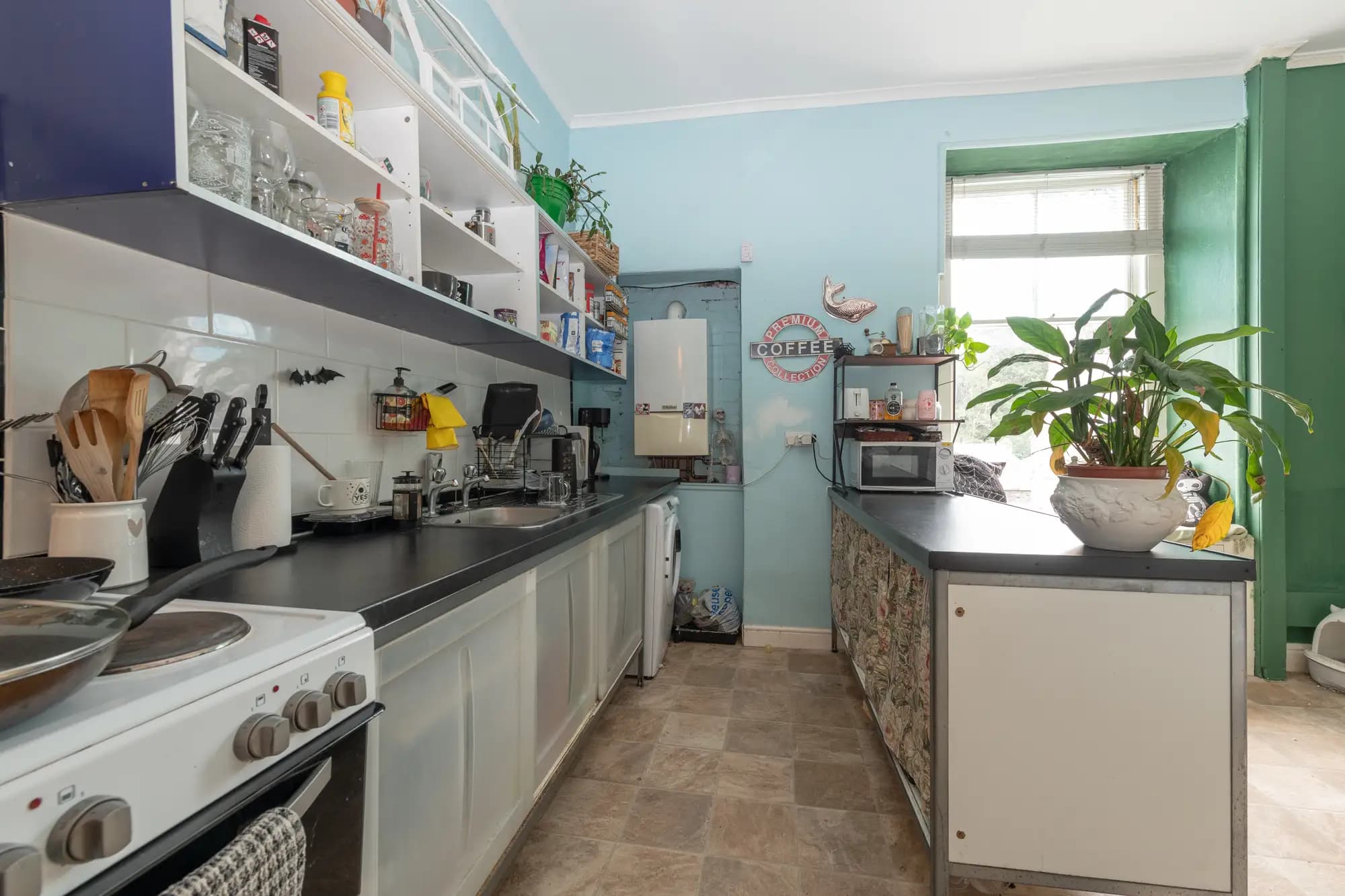 property photo 7 of 30