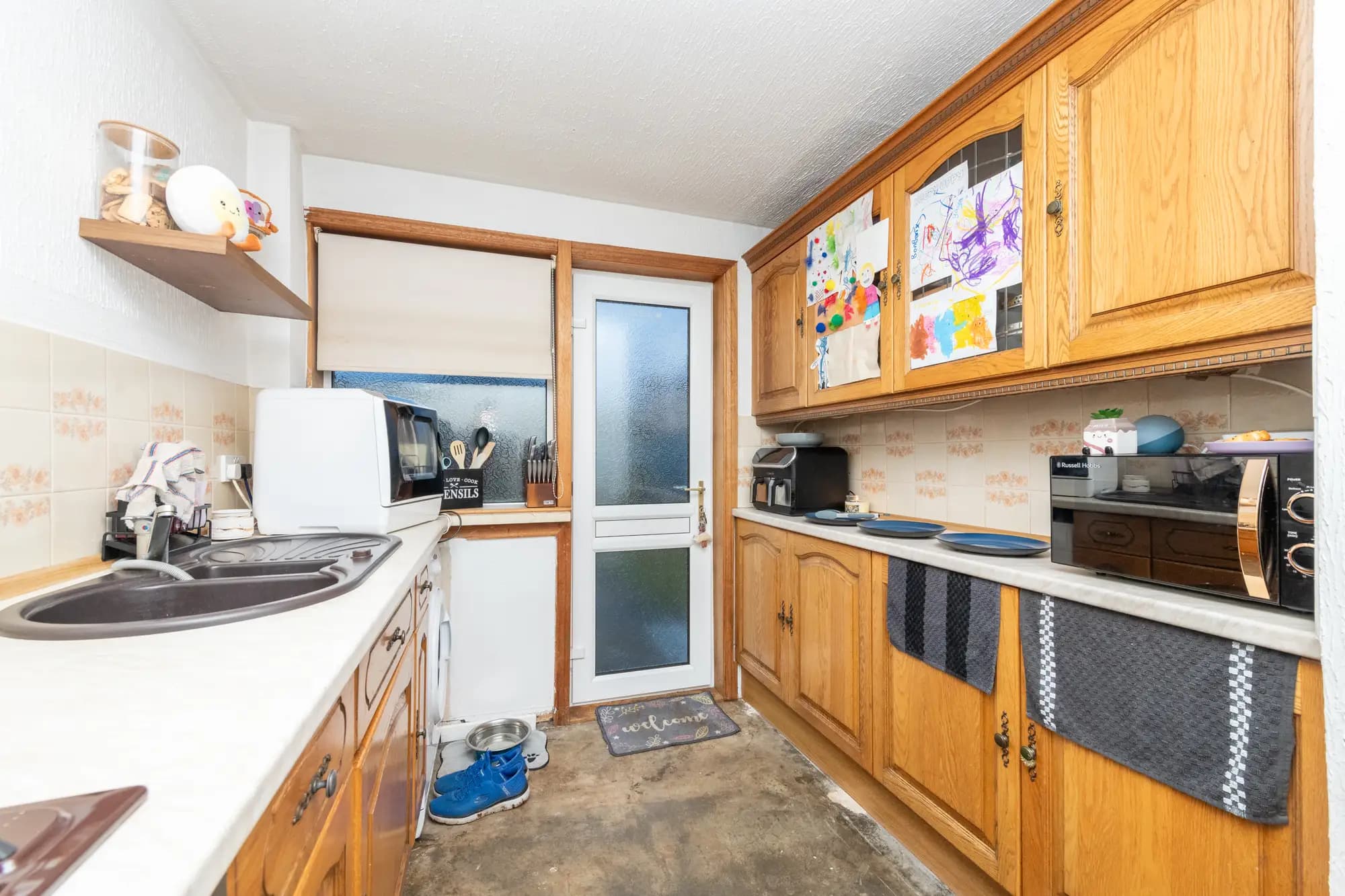 property photo 6 of 27