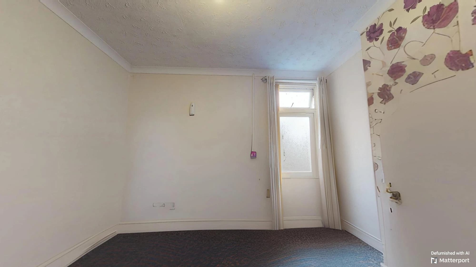 property photo 9 of 18