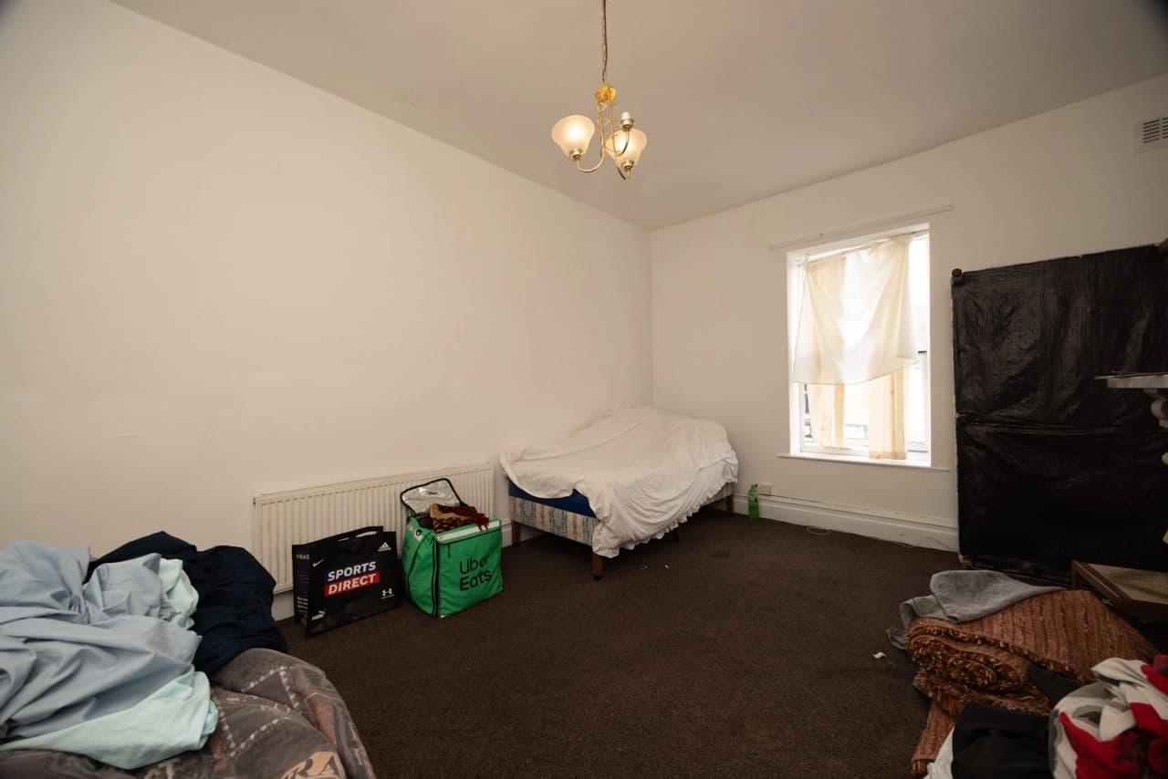 property photo 23 of 37