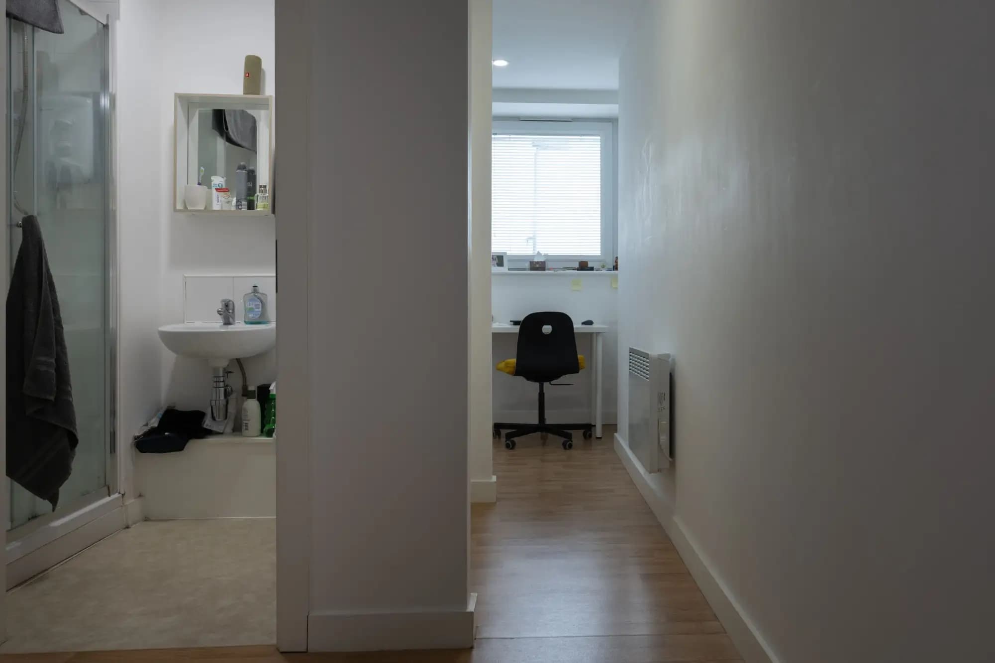 property photo 6 of 18