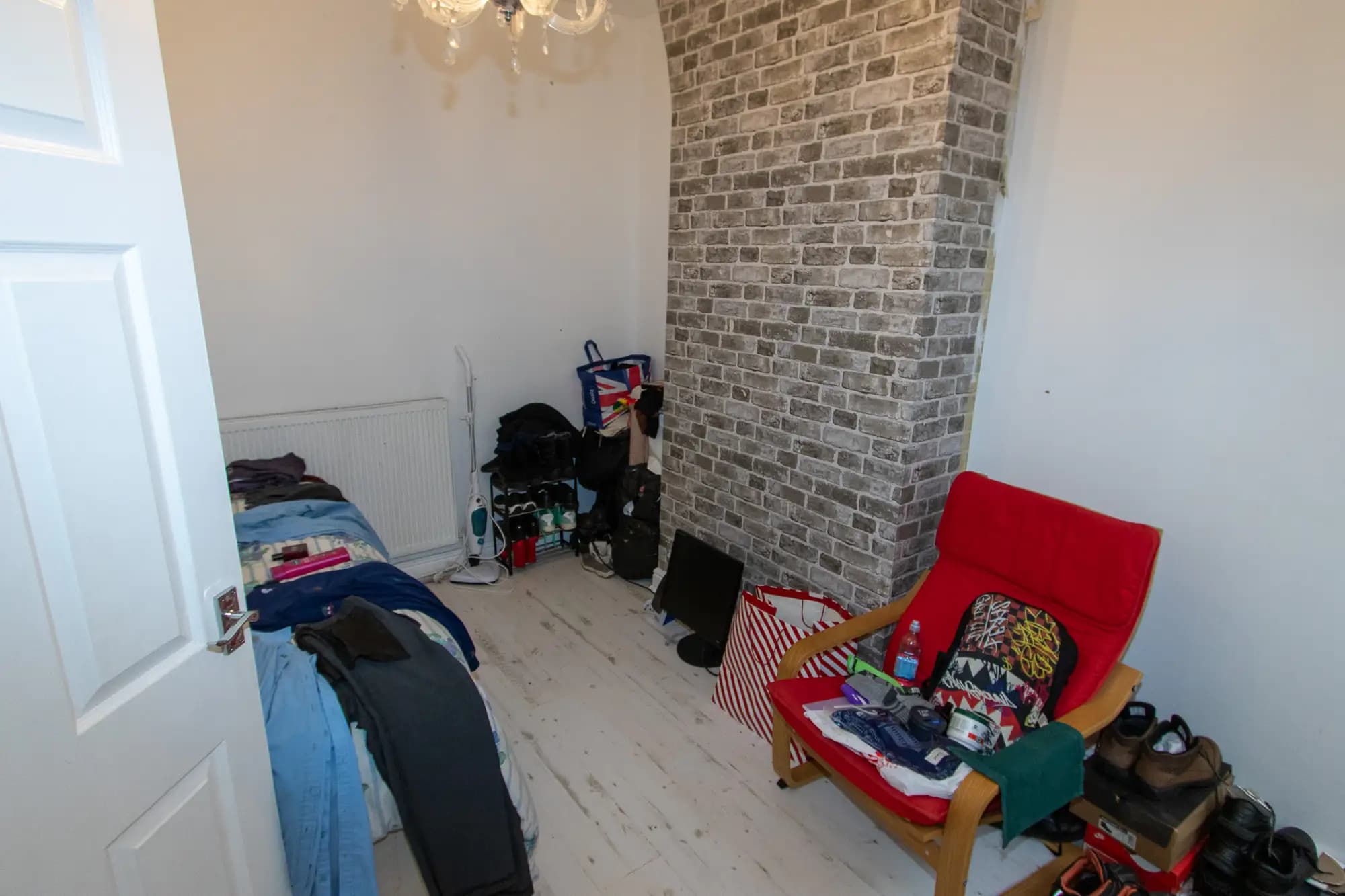 property photo 17 of 25