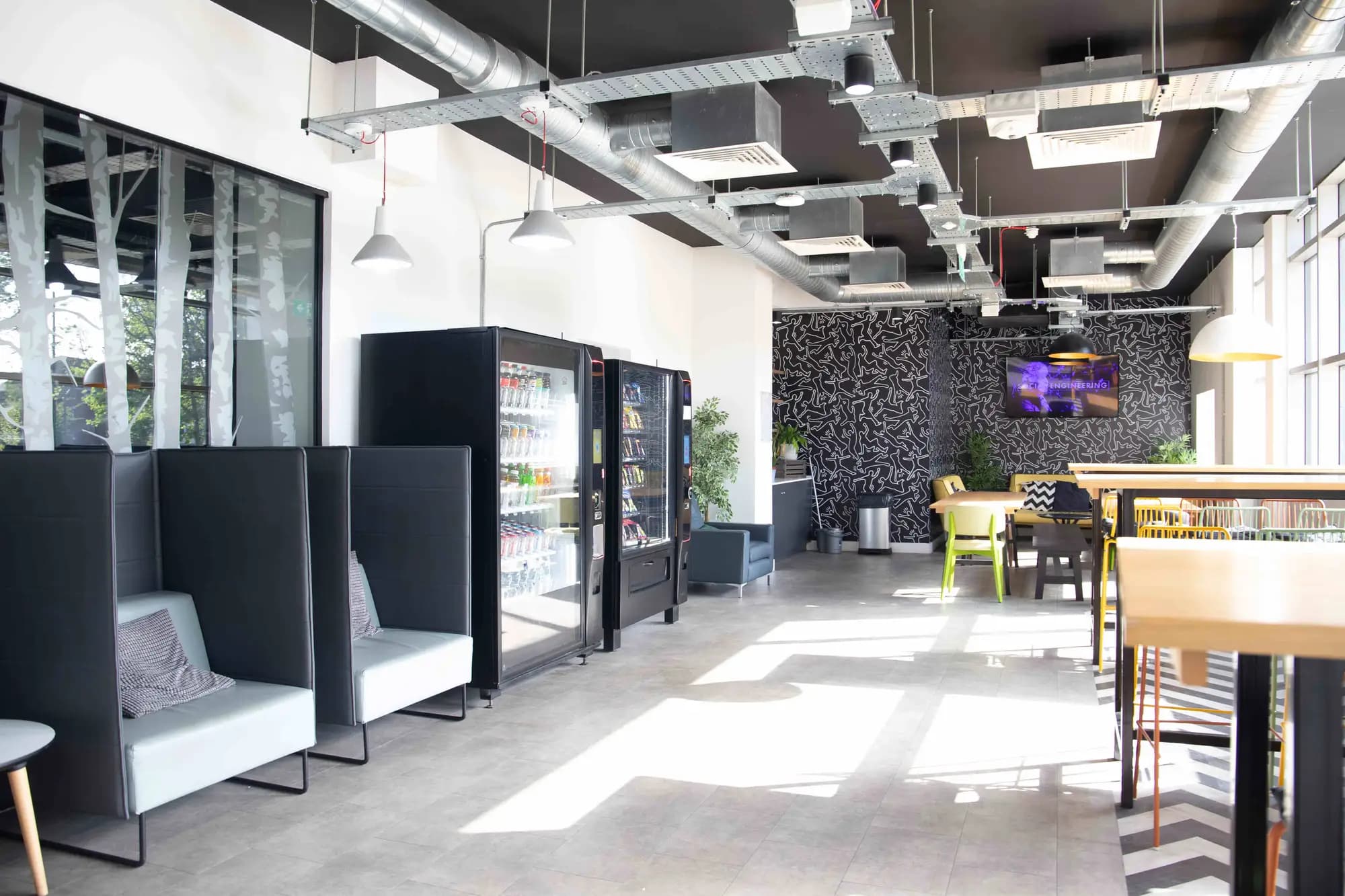 property photo 7 of 10