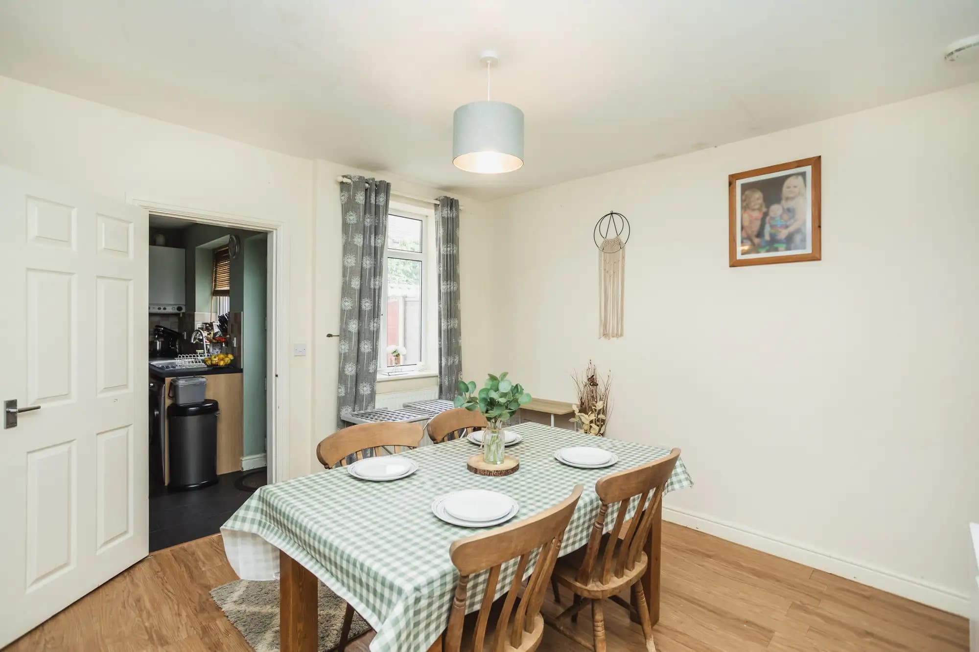 property photo 6 of 33