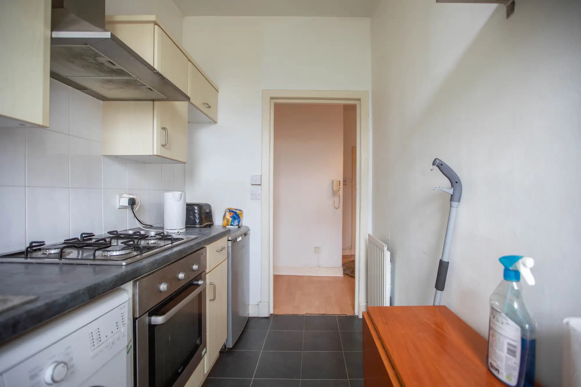 property photo 4 of 13