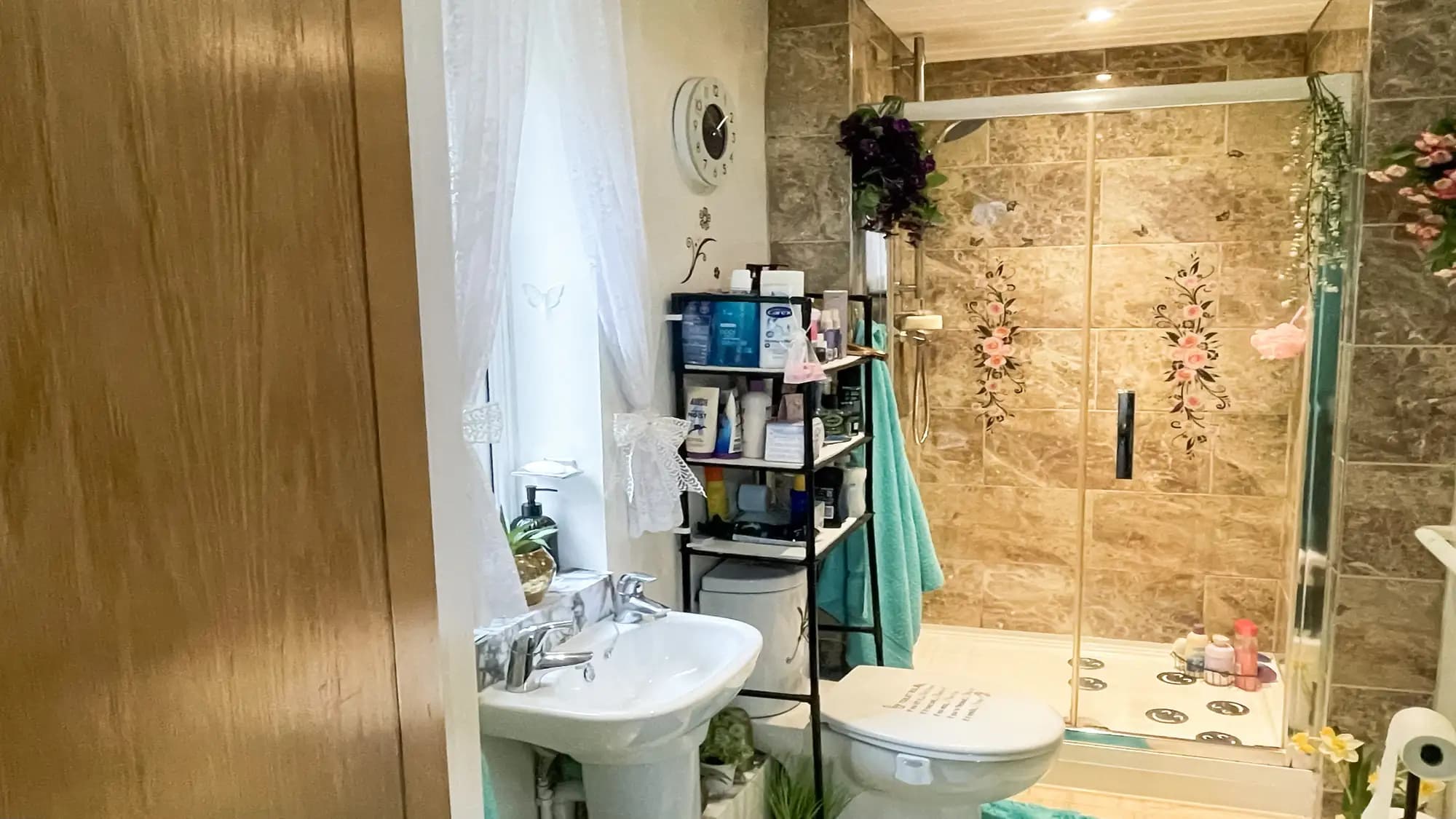 property photo 8 of 23