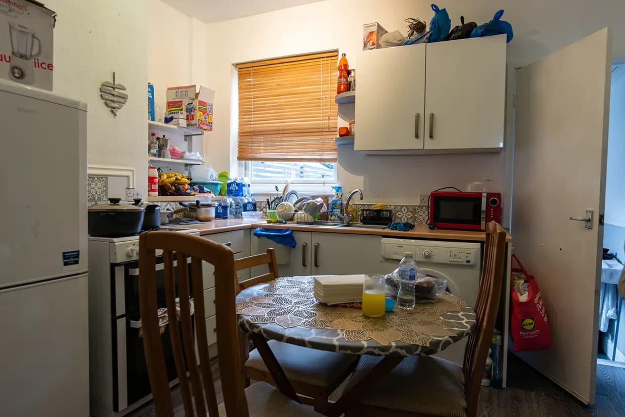 property photo 6 of 25