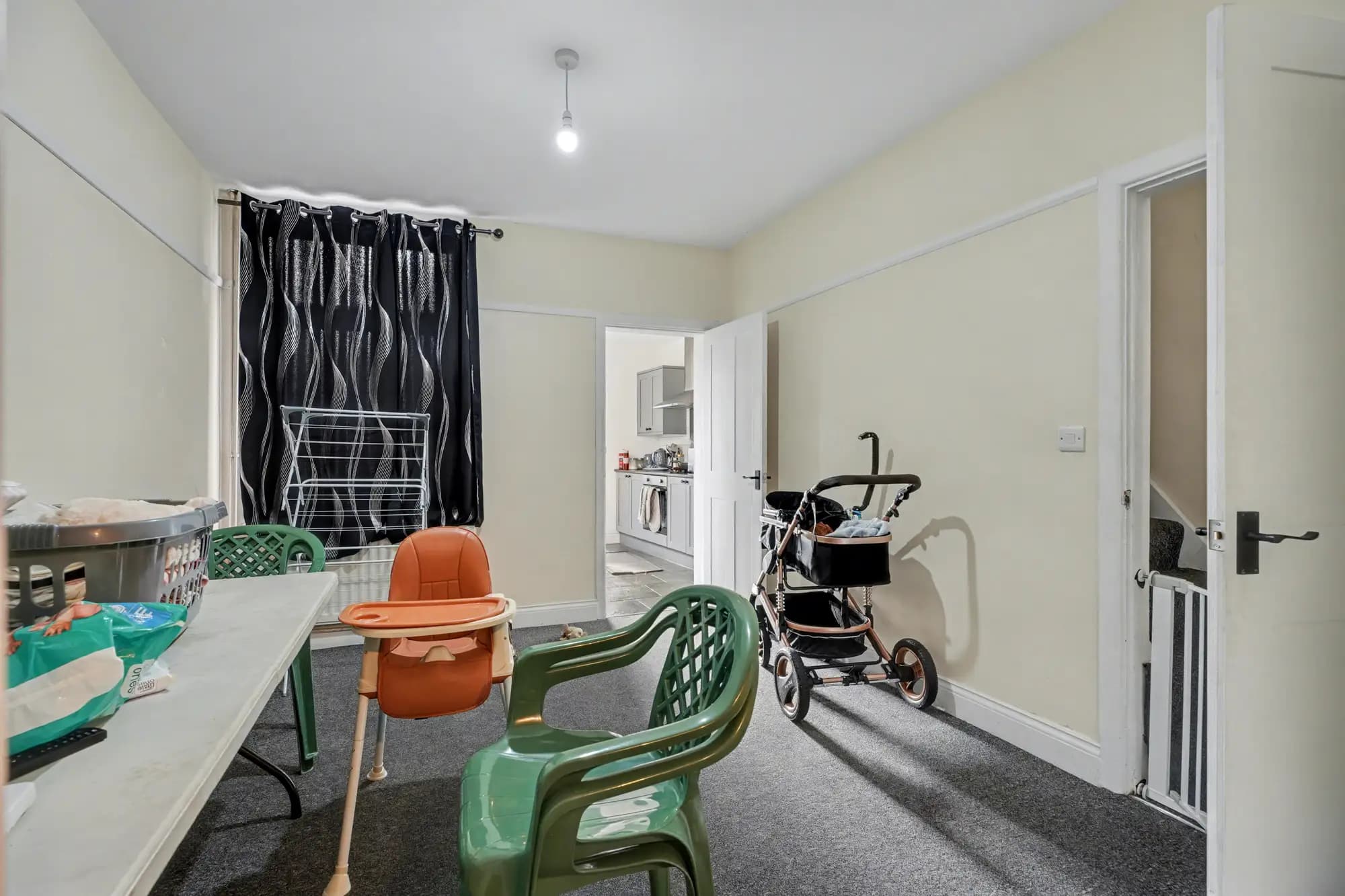 property photo 5 of 25