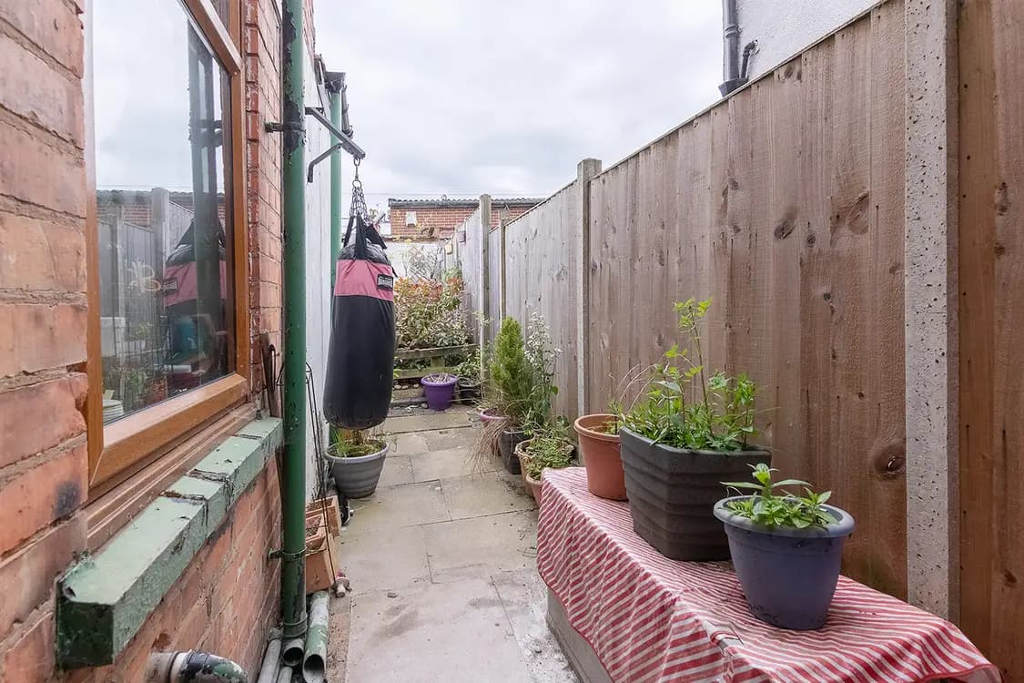 property photo 27 of 31
