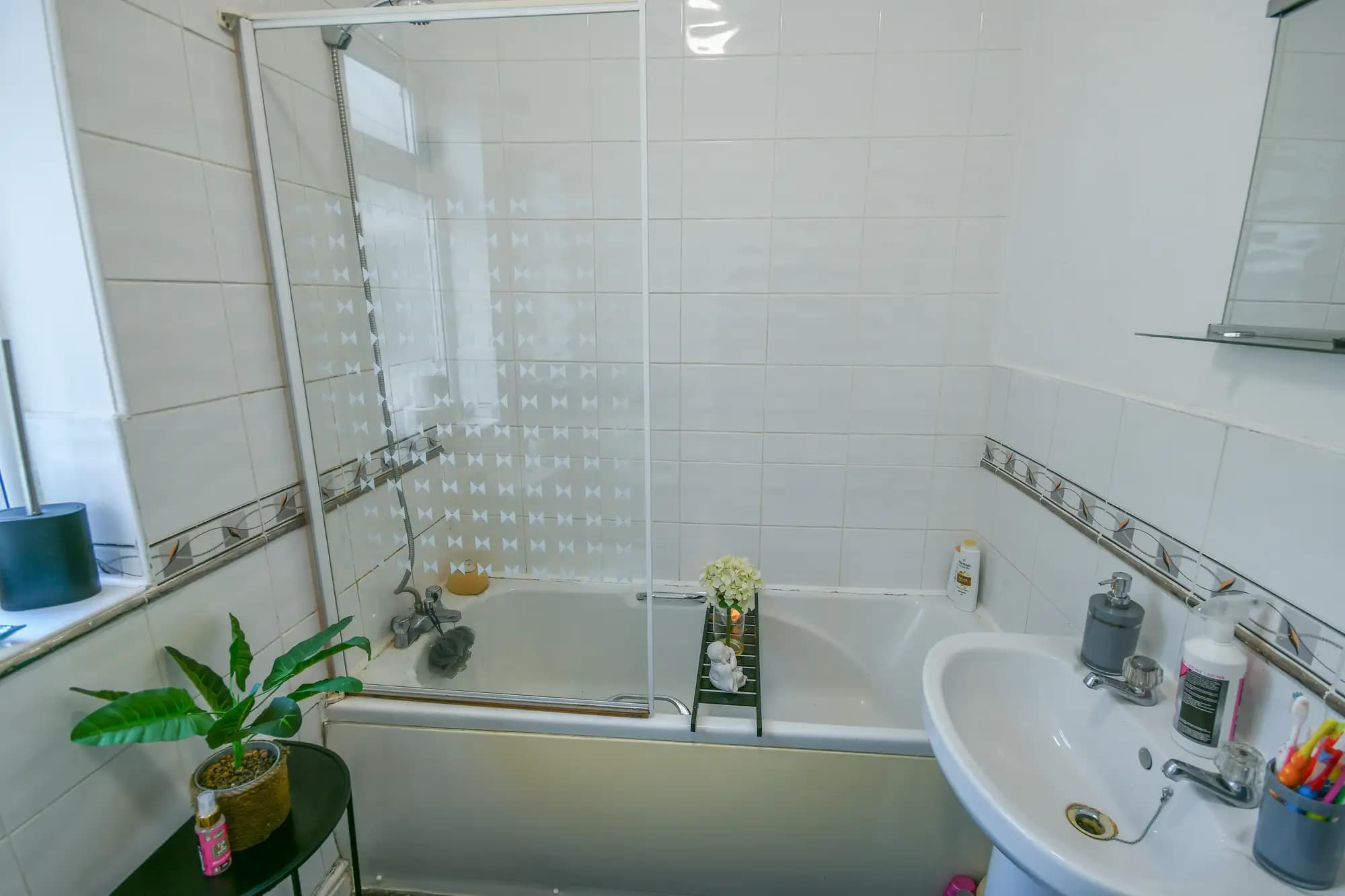 property photo 8 of 15