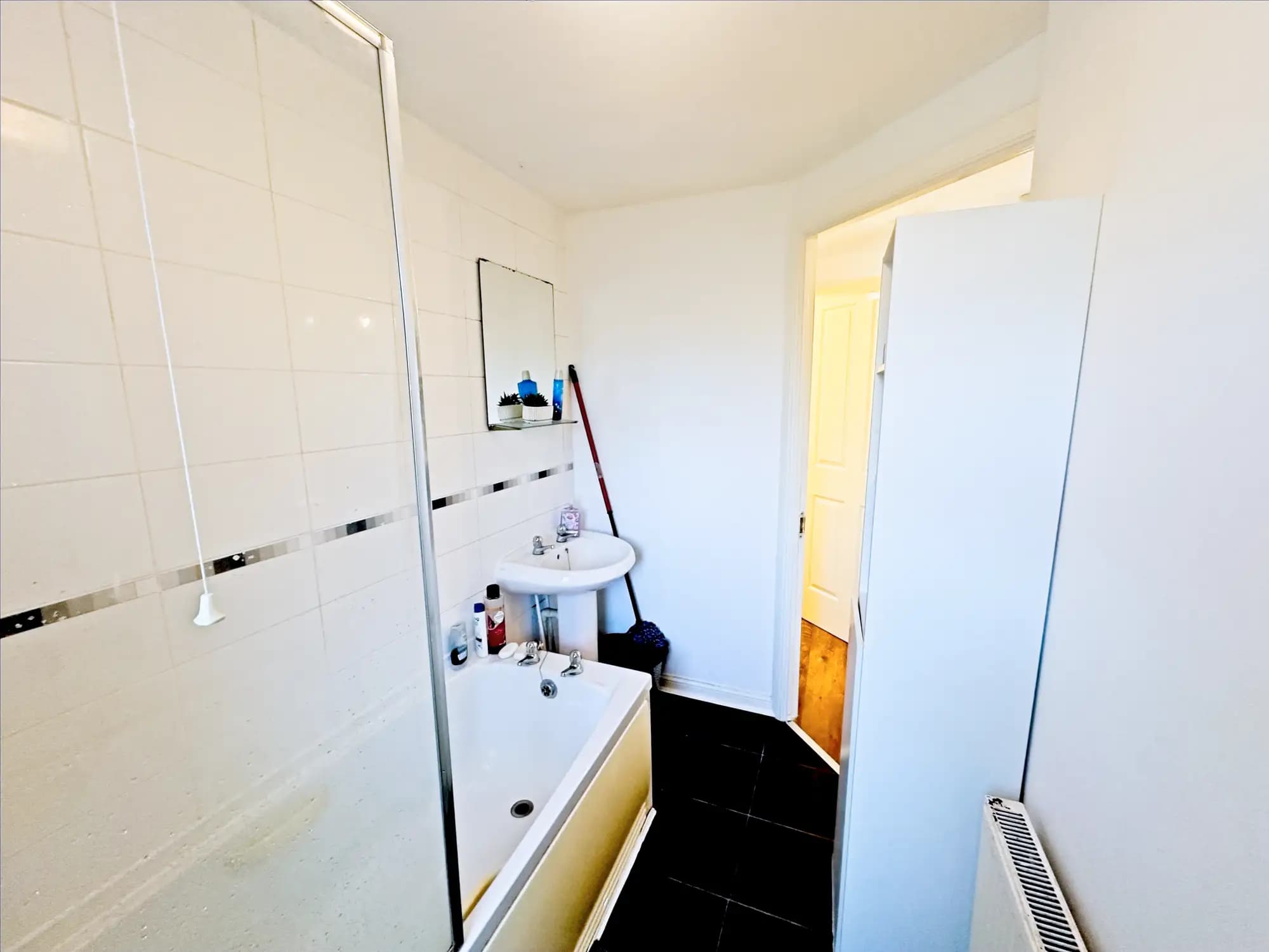 property photo 10 of 23