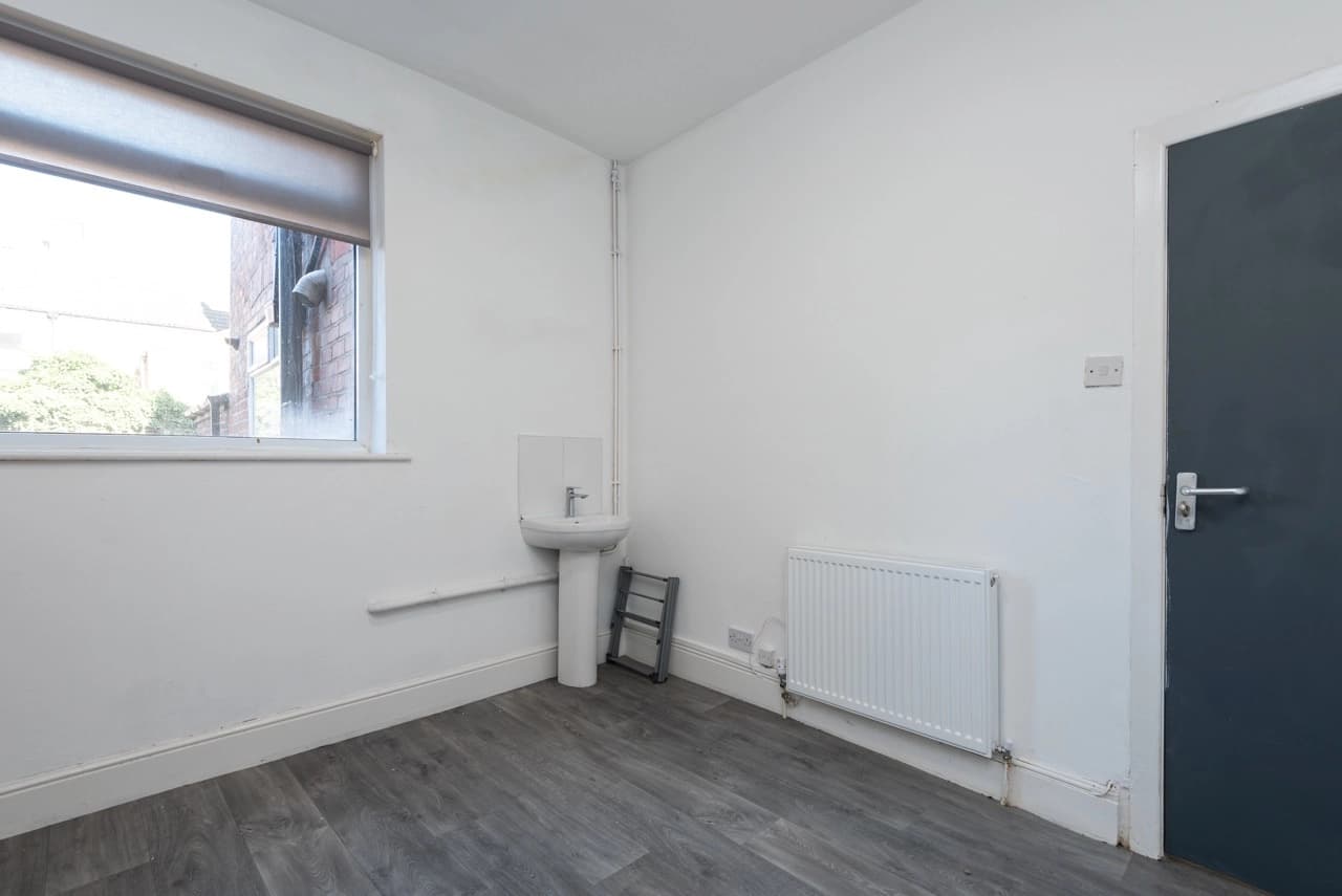 property photo 35 of 40