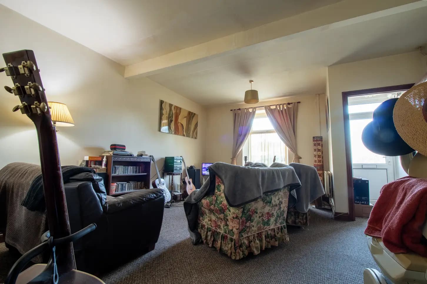 property photo 2 of 20