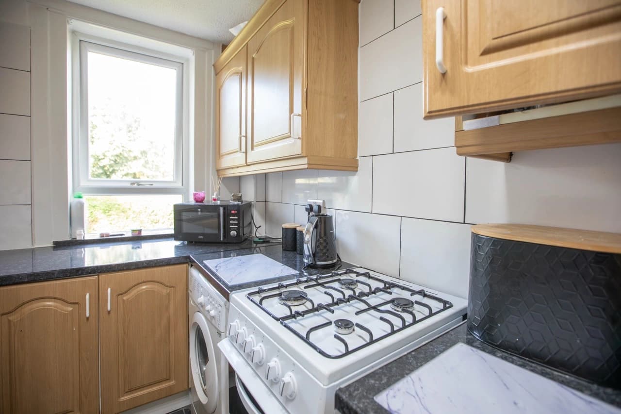 property photo 6 of 23