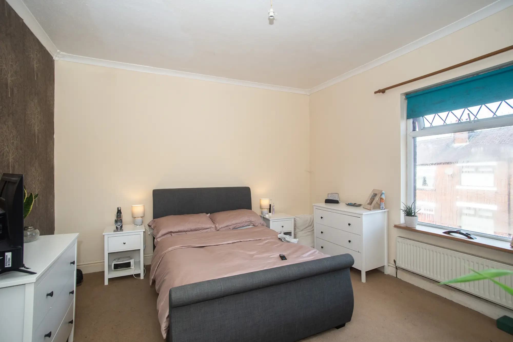 property photo 8 of 14
