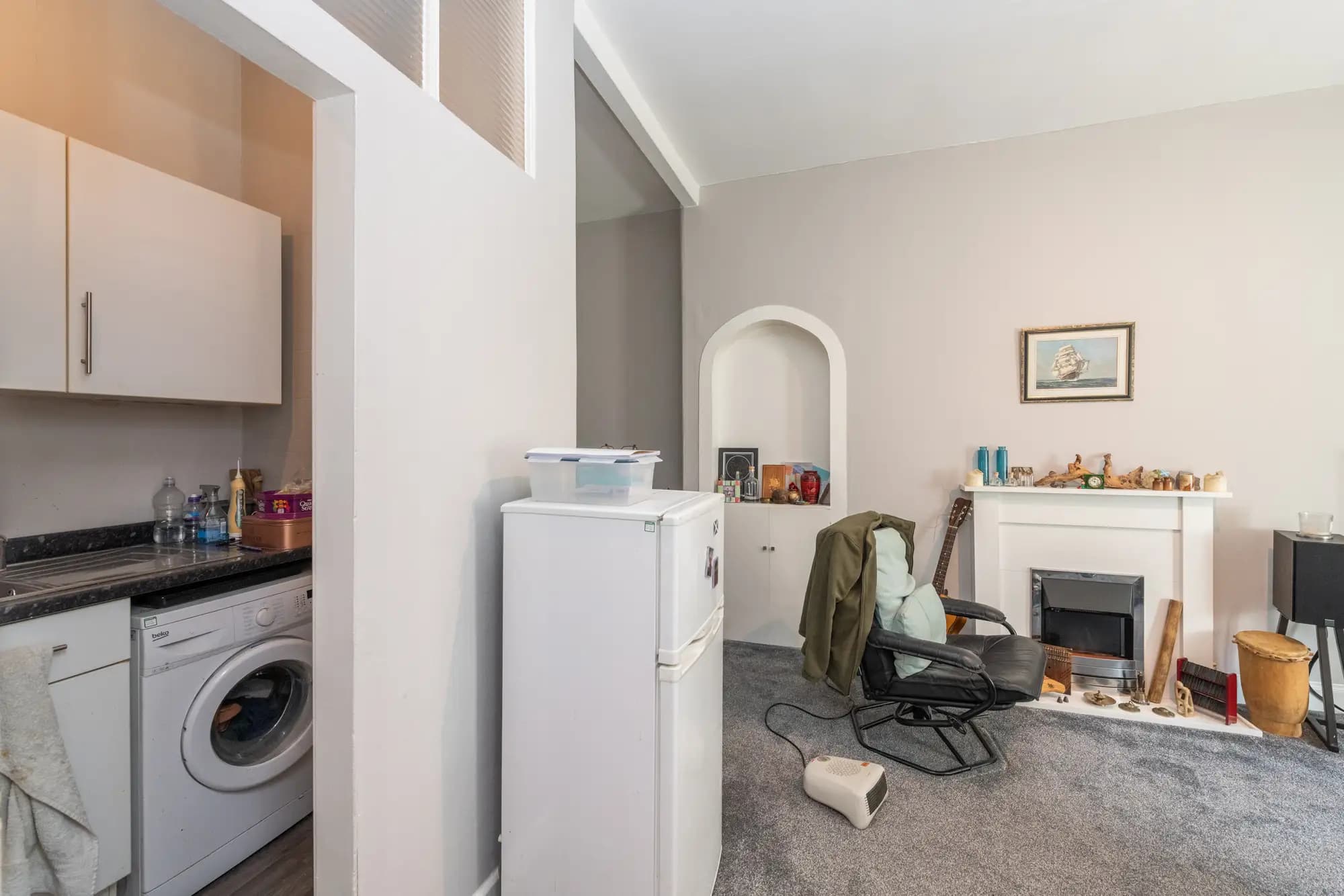 property photo 6 of 23