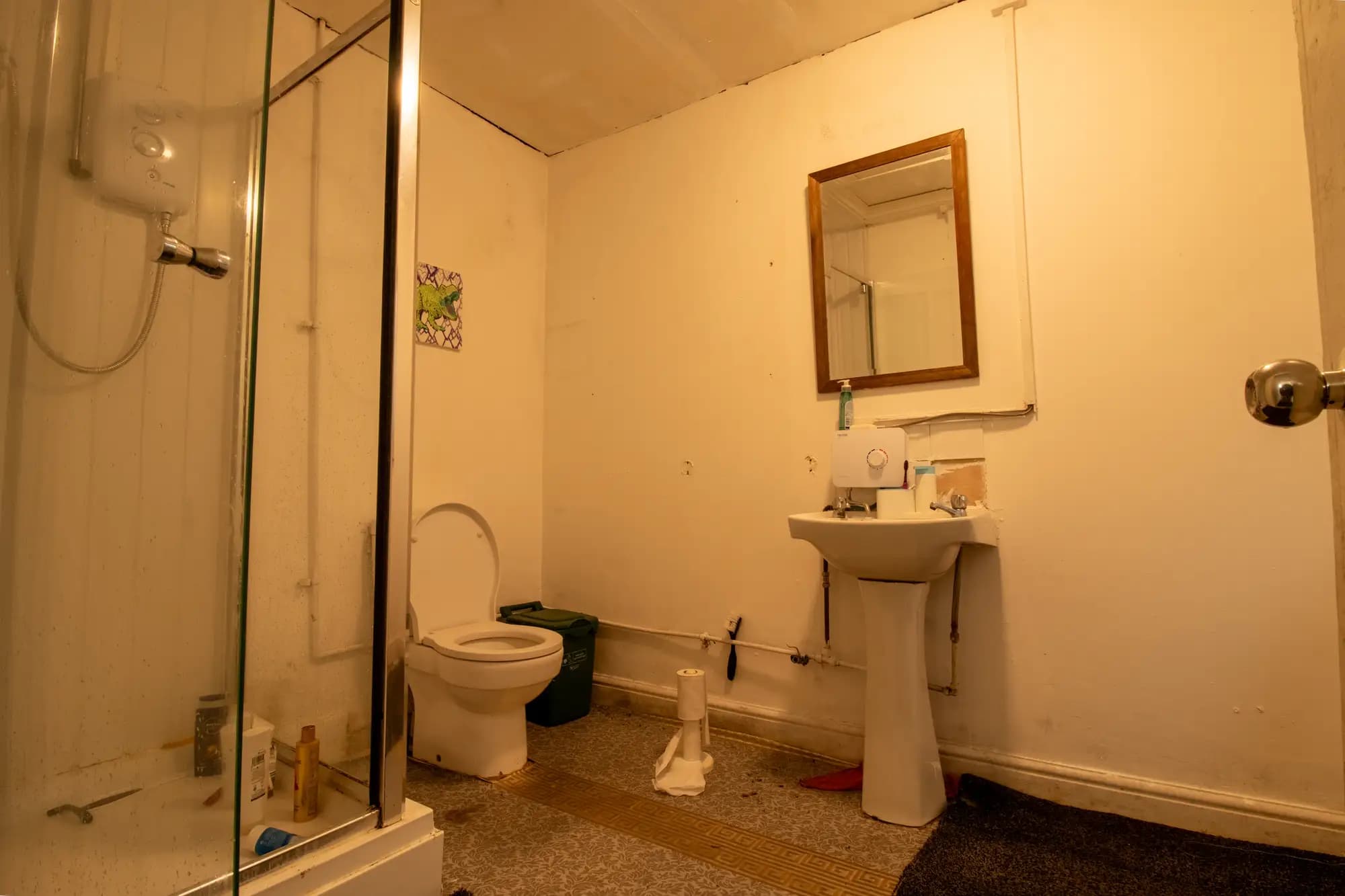 property photo 6 of 20