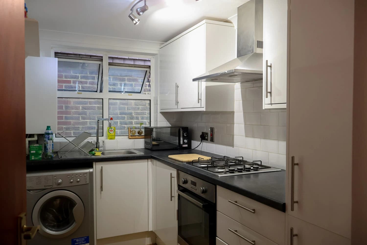 property photo 6 of 17