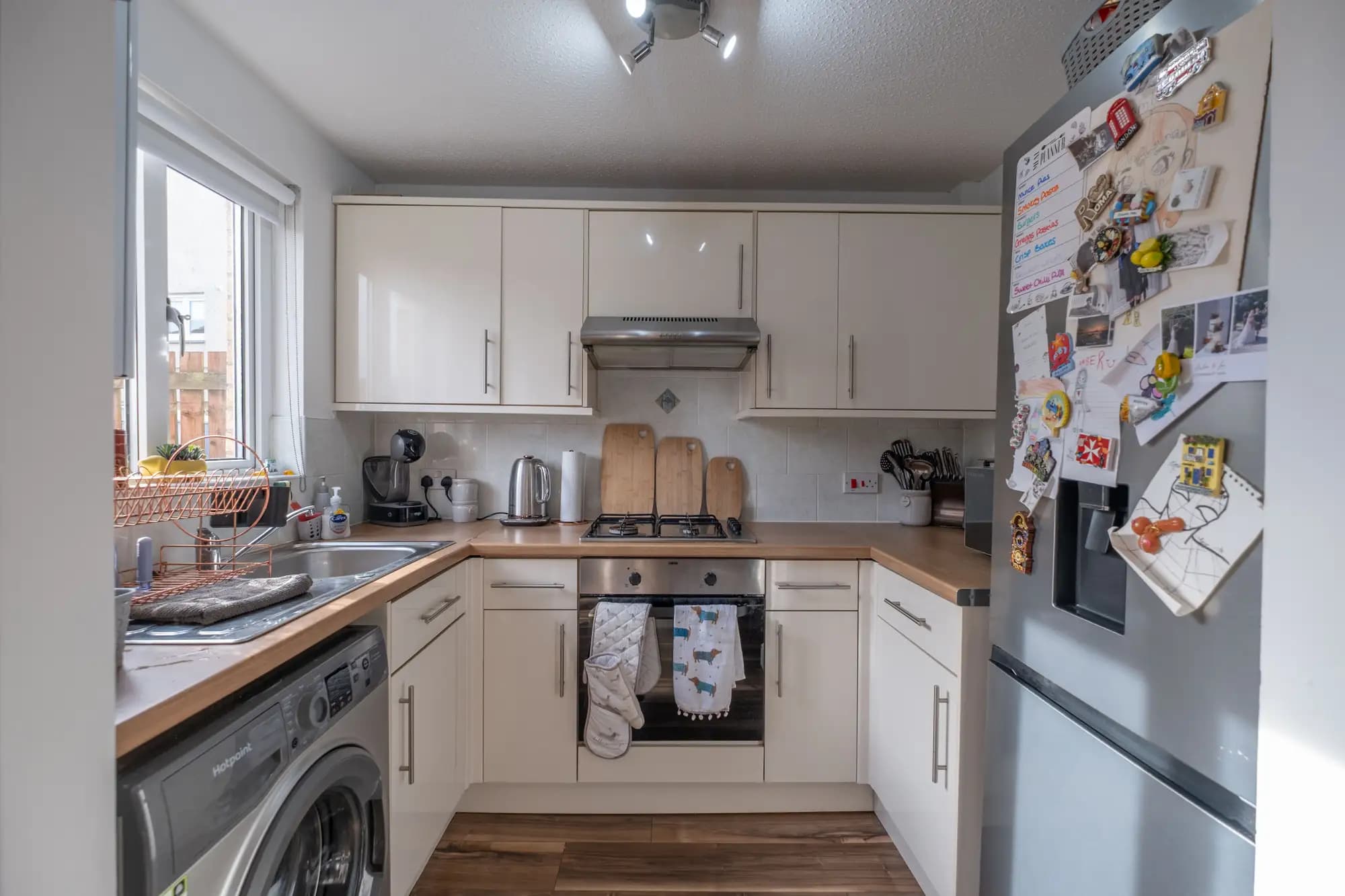 property photo 5 of 28